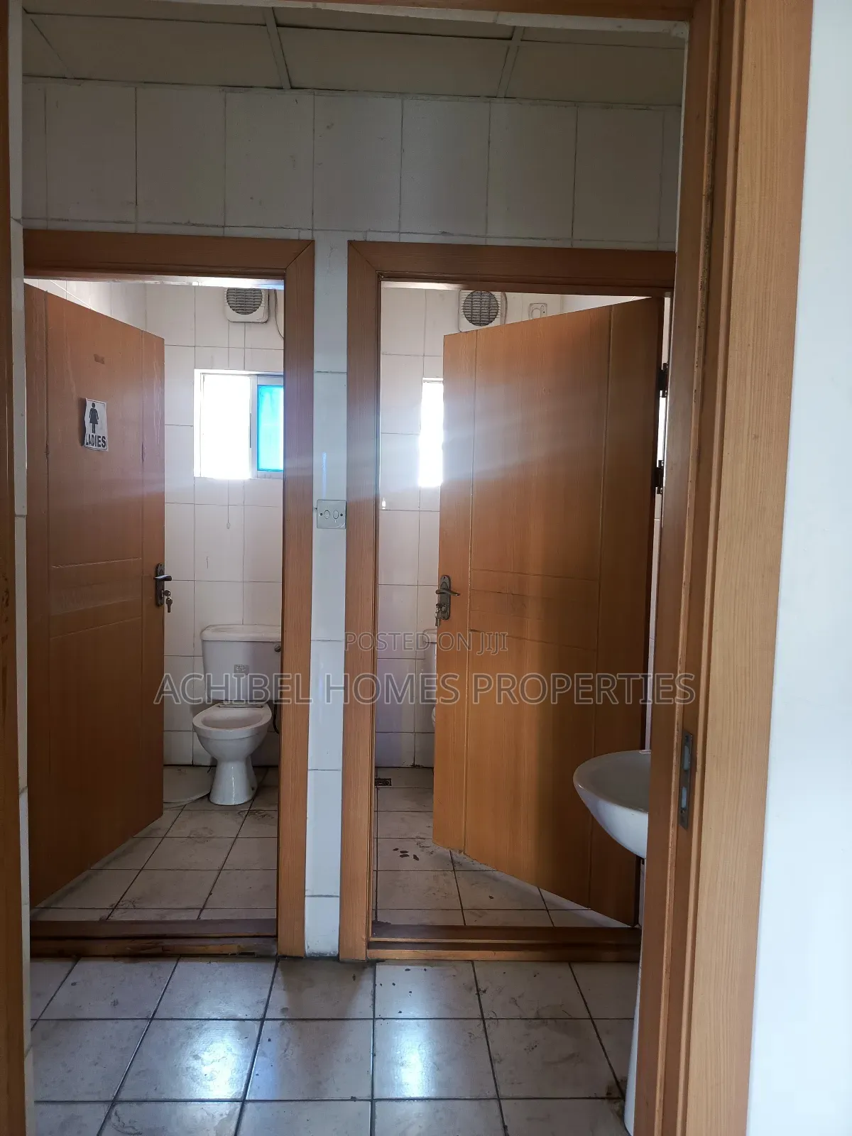 A 250 Square Meter Office Space in Lekki Phase 1