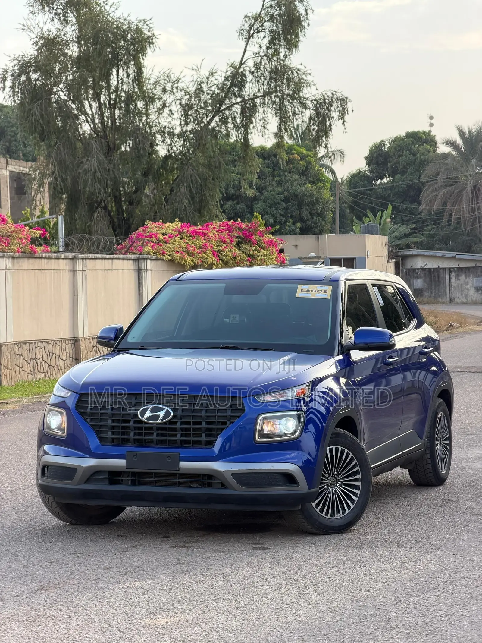 Hyundai Venue 2022 Blue