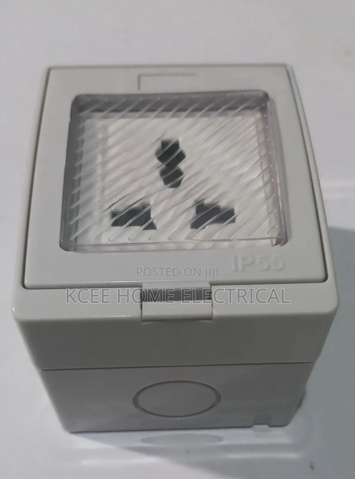 Ip55 Double Weatherproof Socket With Protective Cover – Outdoor Use