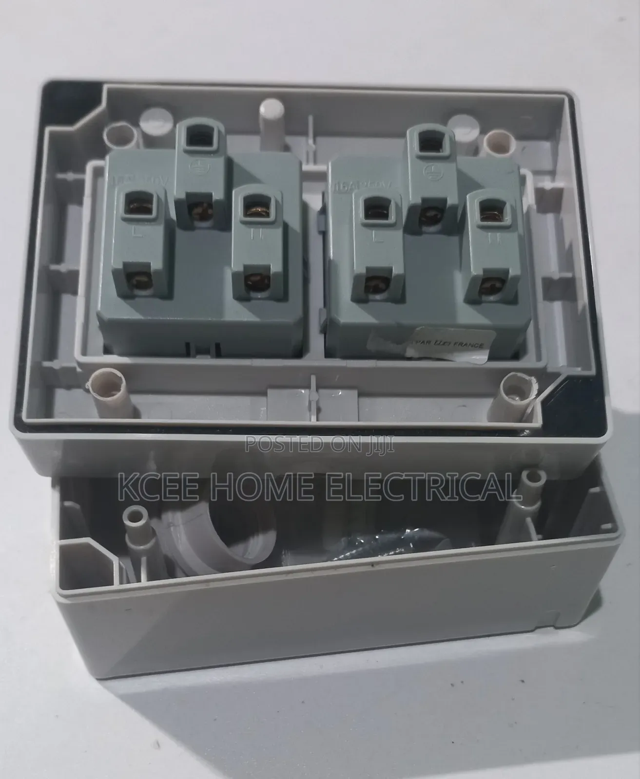 Ip55 Double Weatherproof Socket With Protective Cover – Outdoor Use
