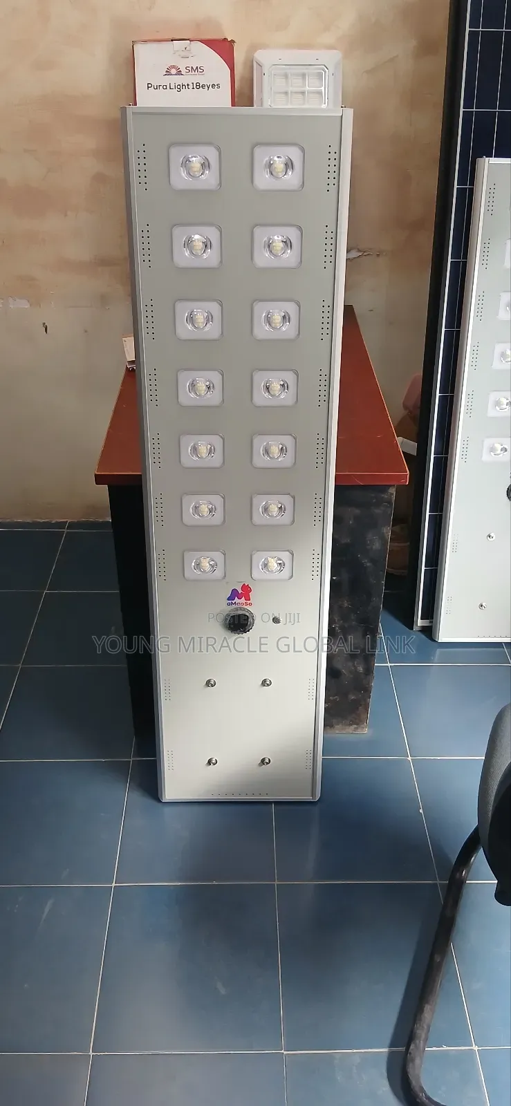 14eyes Brand New High Voltage Solar Street Light