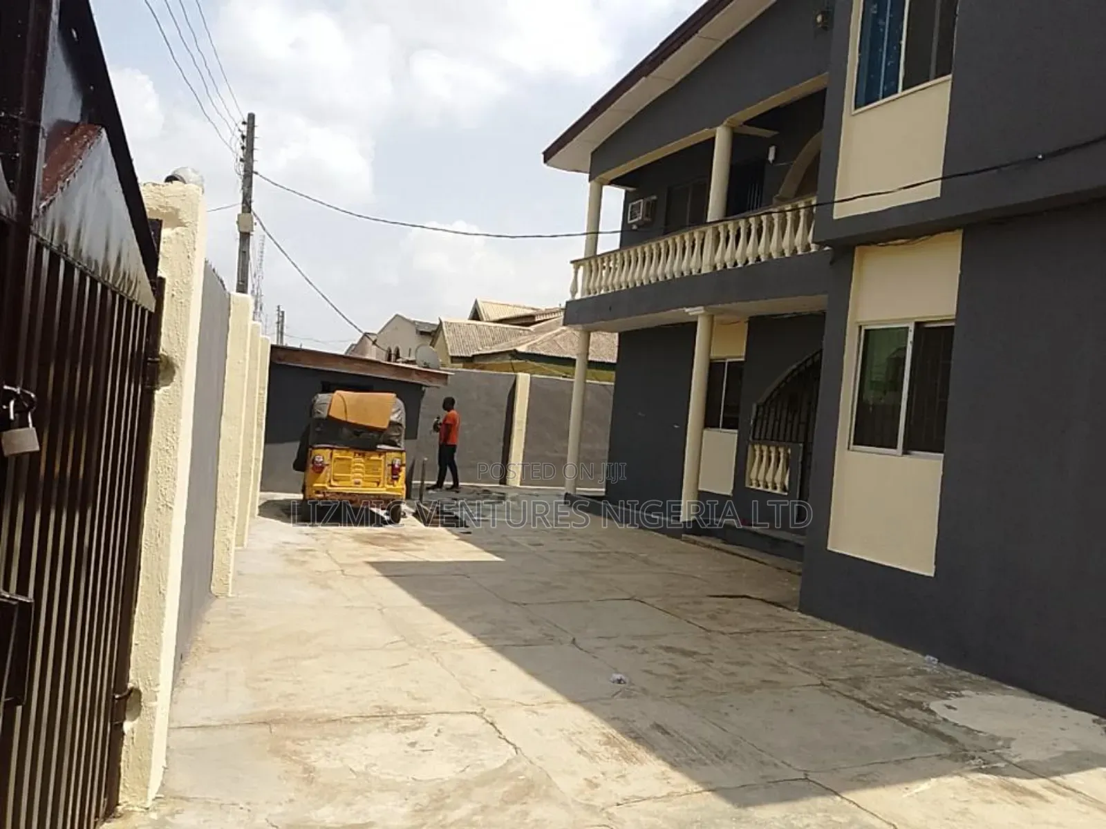 Furnished 3bdrm Block of Flats in Abaranje for sale