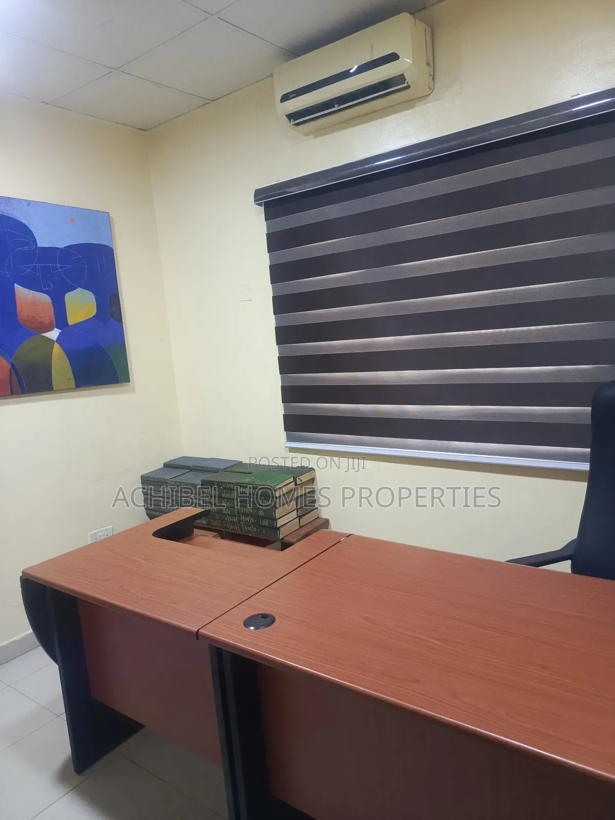 A Serviced and Furnished Personal Office Space in Lekki Phase 1