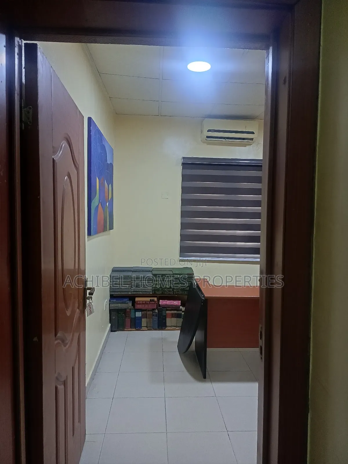 A Serviced and Furnished Personal Office Space in Lekki Phase 1