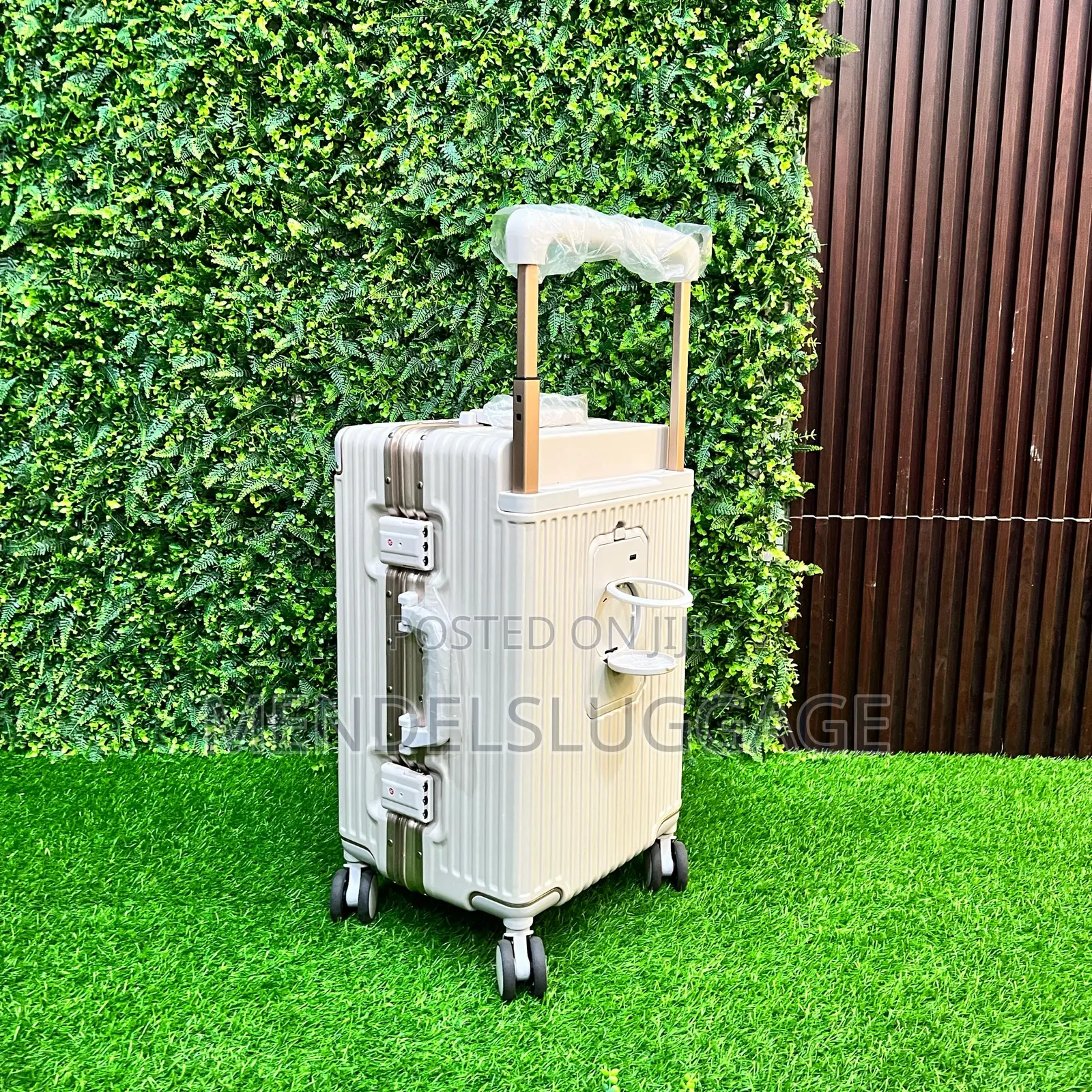 Luxury Cream Hard-Shell Luggage Set With Tsa Lock Cup Holder