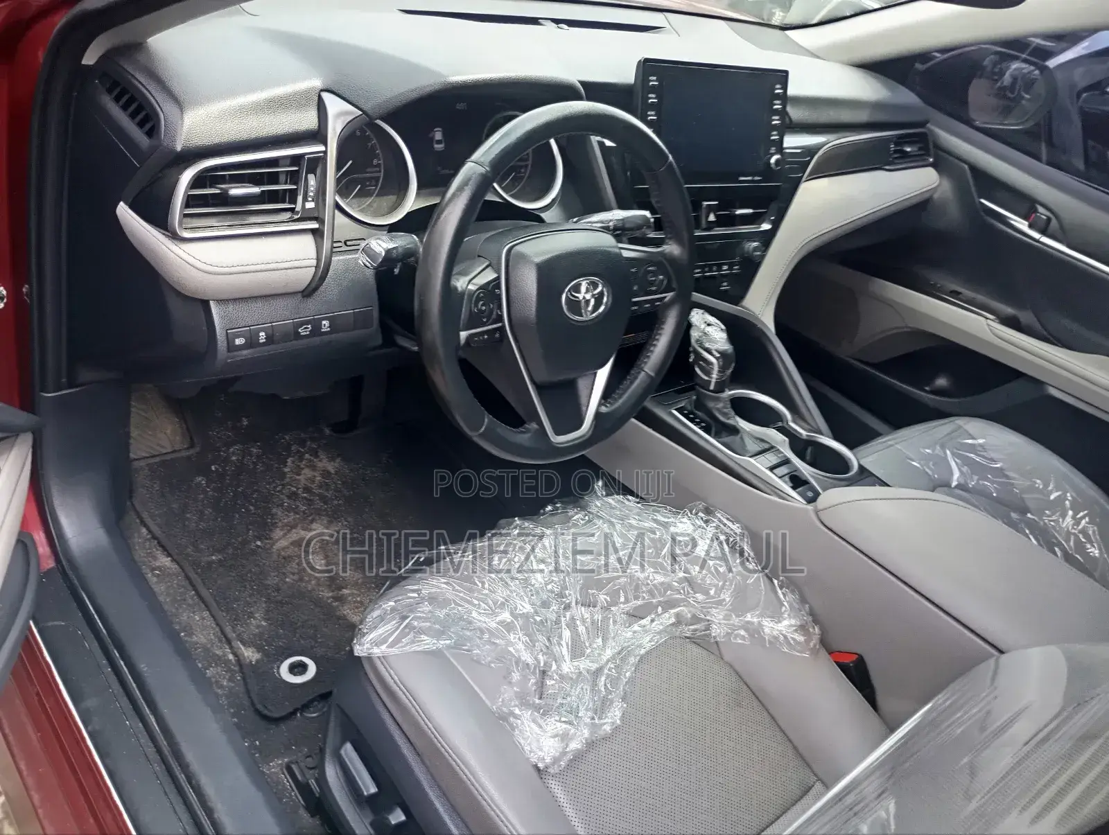 Toyota Camry SE 2022 Red