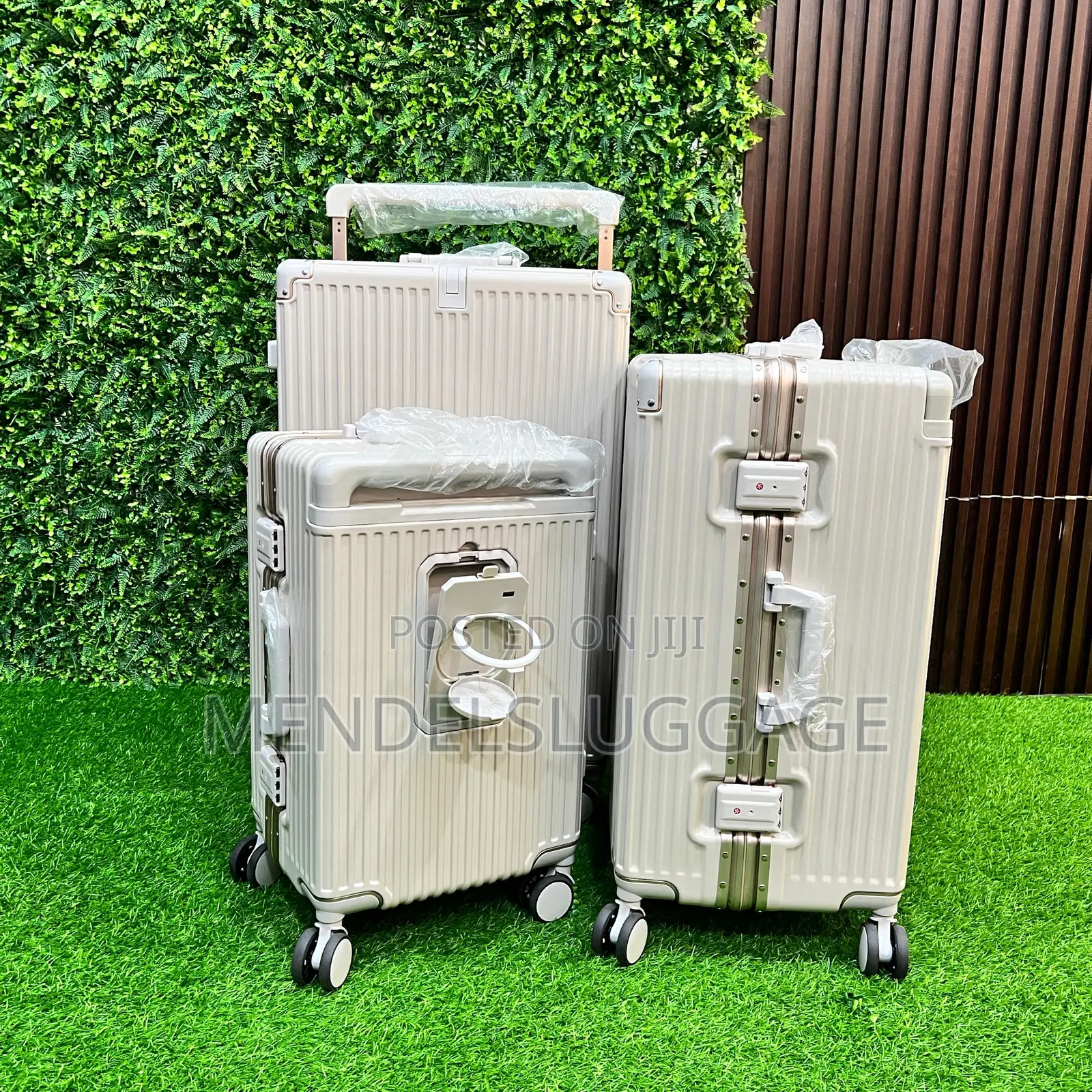Premium Ivory Aluminum-Frame Suitcase Set With Spinner Wheels