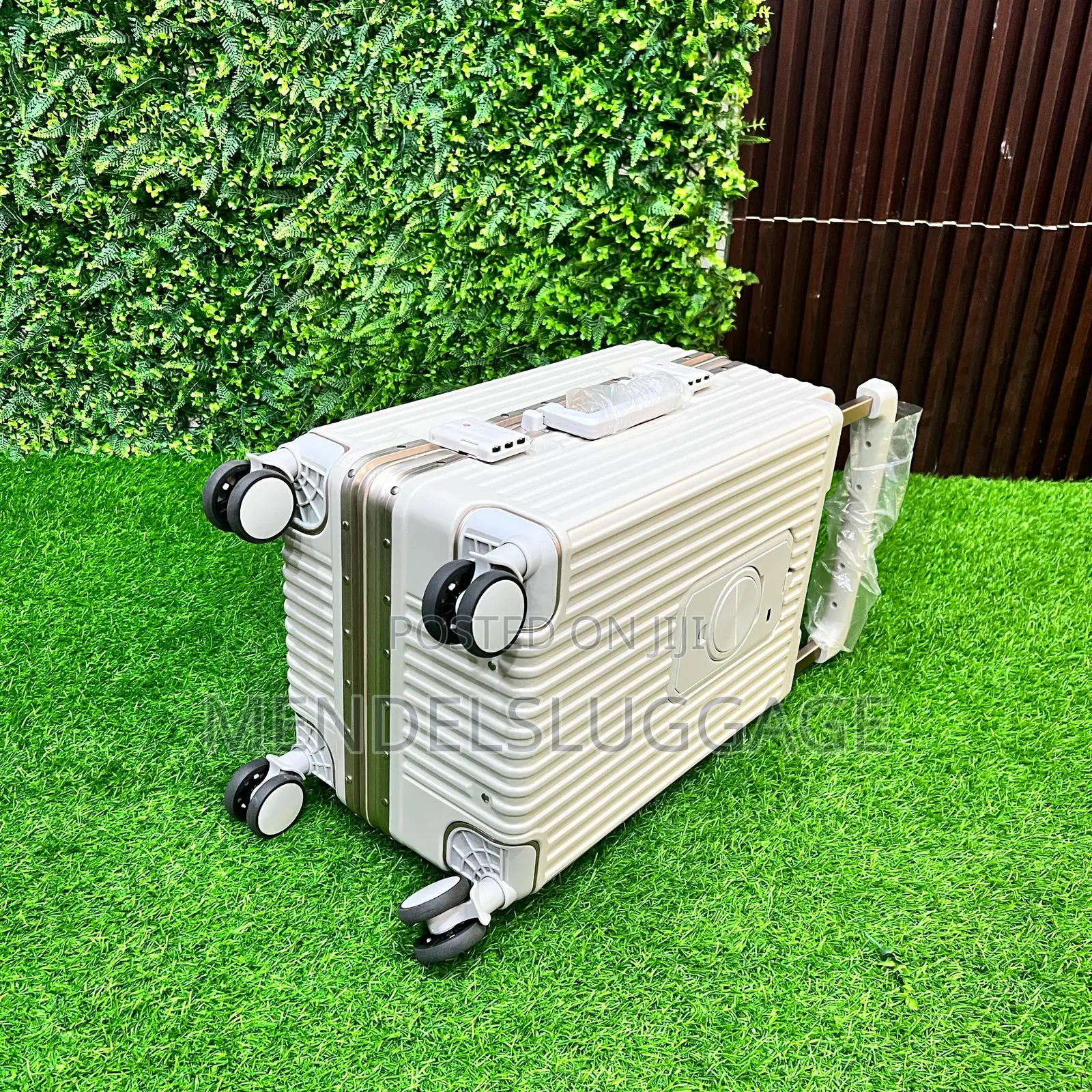 Premium Ivory Aluminum-Frame Suitcase Set With Spinner Wheels