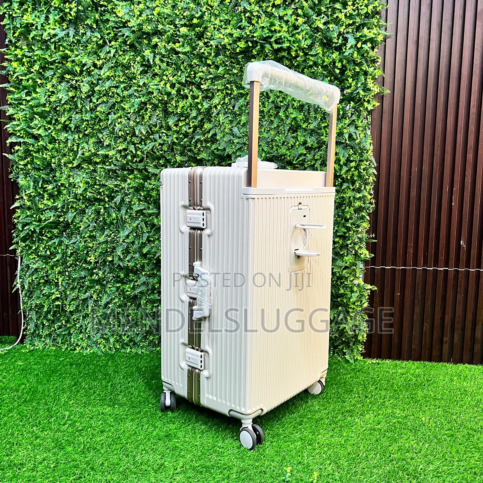 Premium Ivory Aluminum-Frame Suitcase Set With Spinner Wheels
