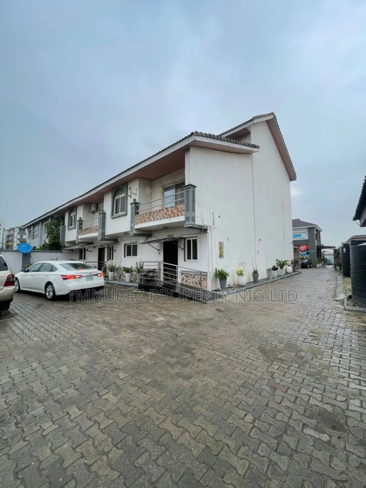 3bdrm Duplex in Vi, Victoria Island for rent