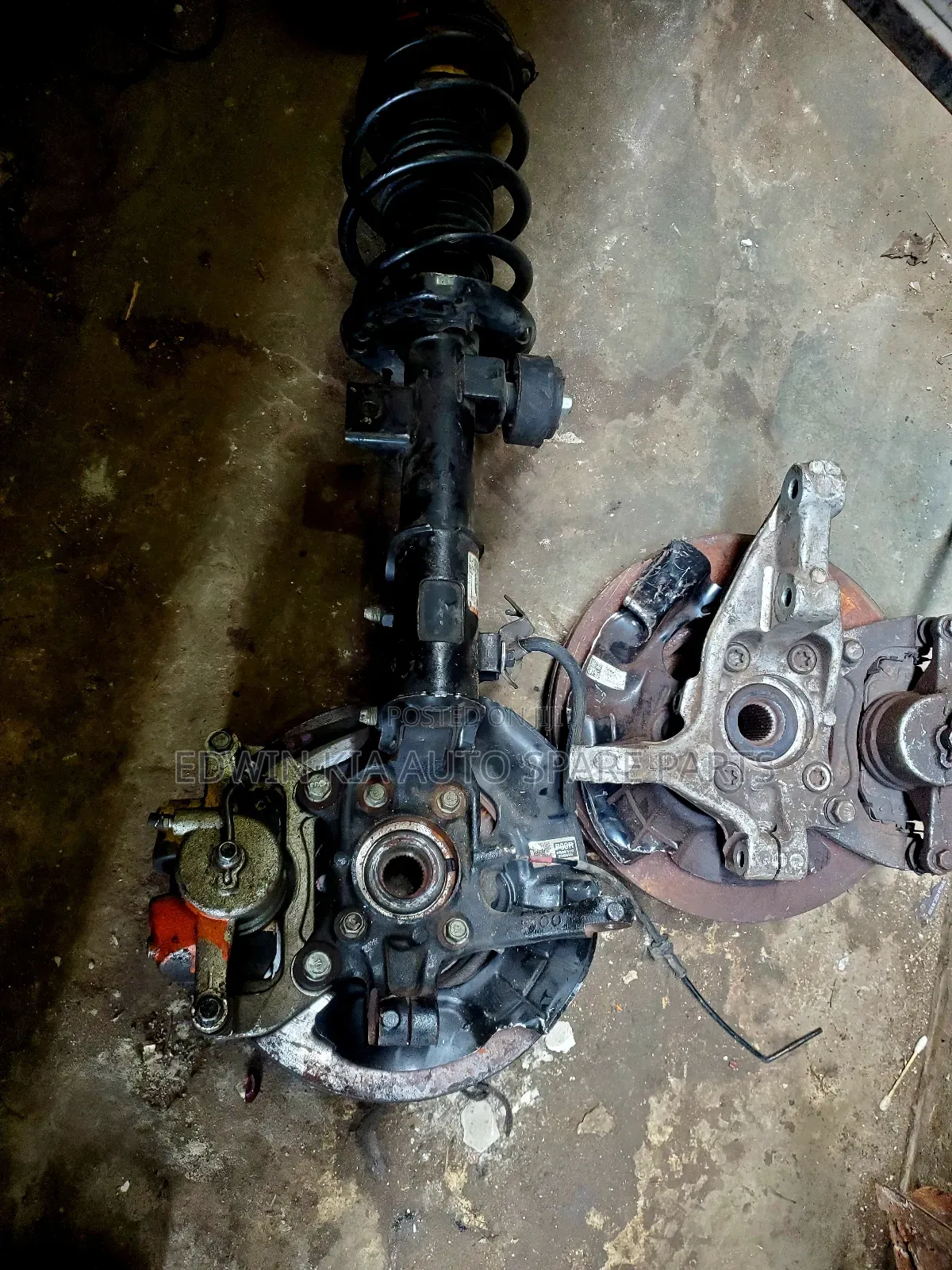 Hyundai Tucson 2022 Complete Front Hub Aluminum and Iron