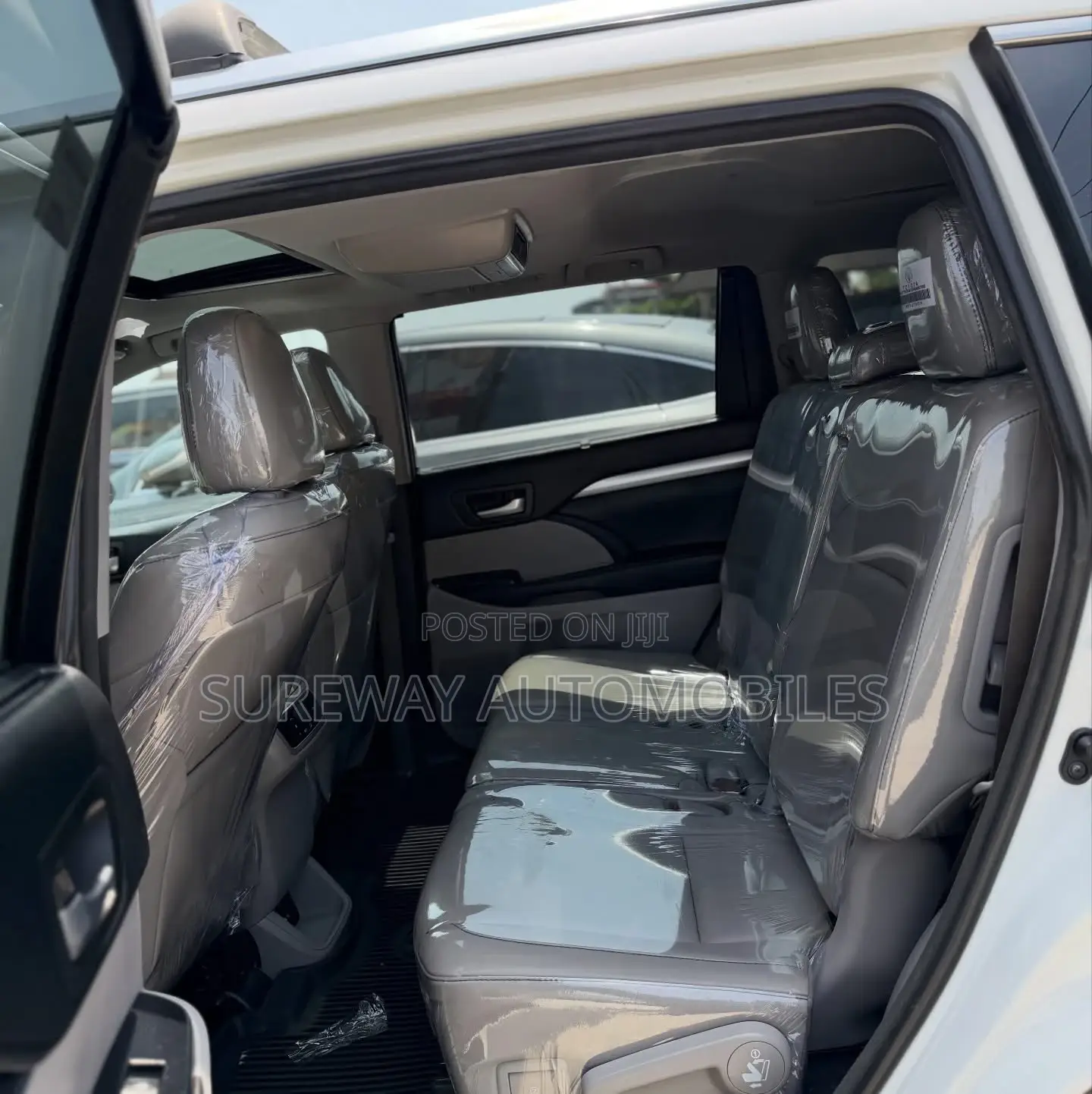 Toyota Highlander XLE 4x4 V6 (3.5L 6cyl 8A) 2018 White