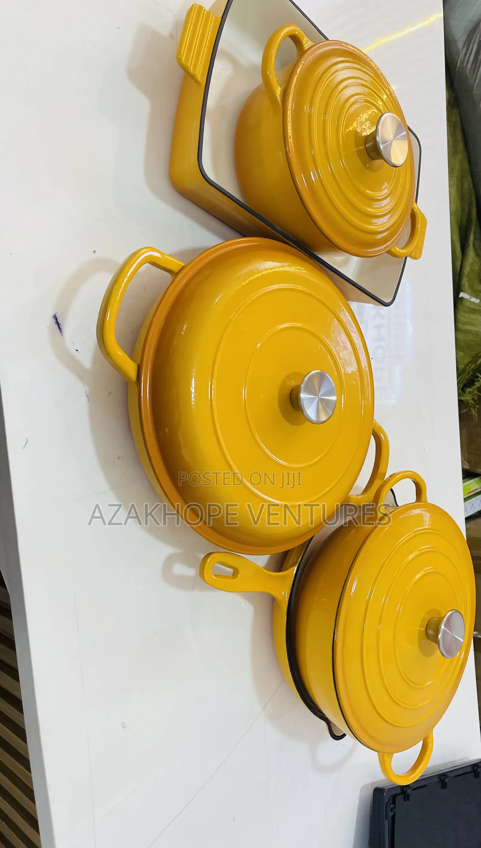 5-in-1 Cast Iron Cookware Set (Yellow Enamel Finish)