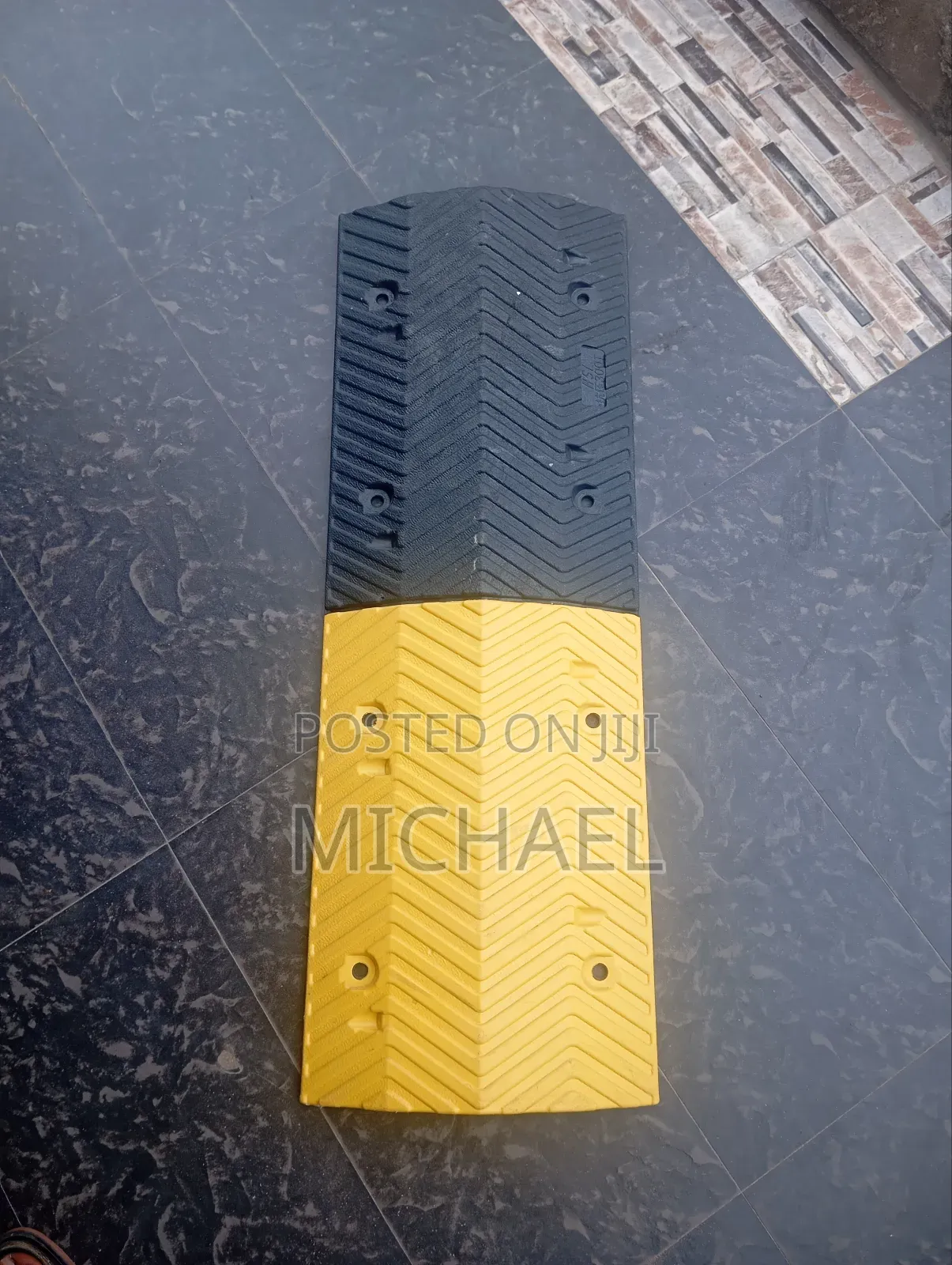 High Quality Modular Rubber Speed Bump