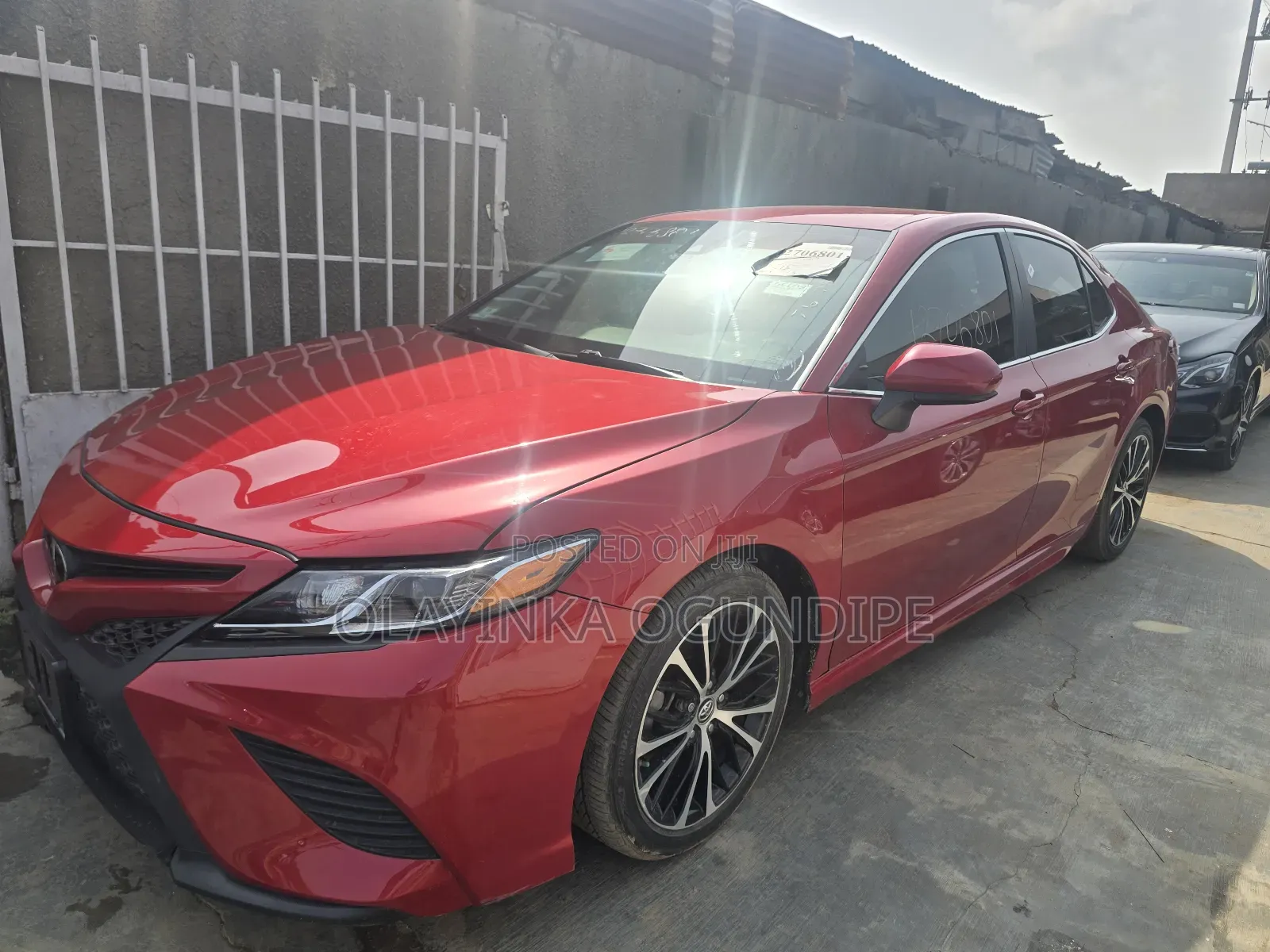 Toyota Camry SE (2.5L 4cyl 8A) 2019 Red