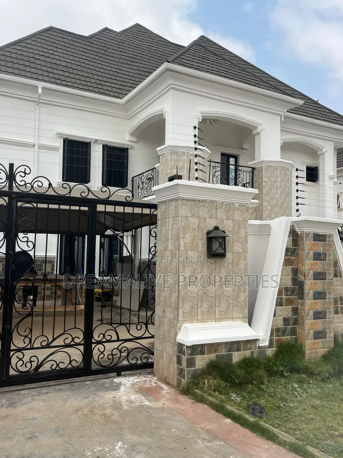 5bdrm Duplex in Efab Metropolis, Gwarinpa for rent