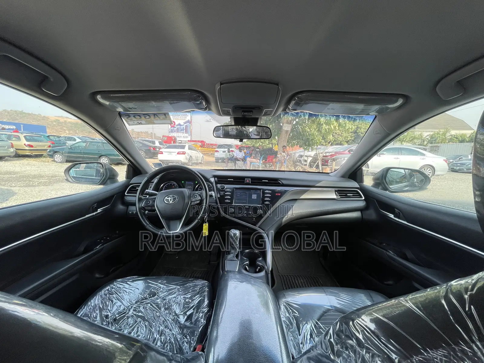 Toyota Camry SE 2021 Black