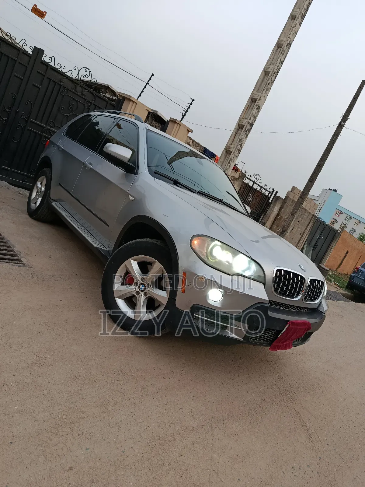BMW X5 xDrive 48i AWD (4.8L 8cyl 6A) 2009 Gray