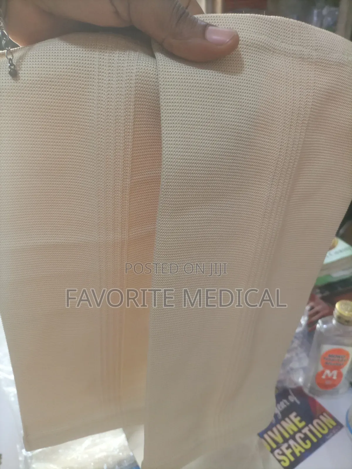 A Pair of Soft Knee Support(Sizes:L M Xl Xxl)