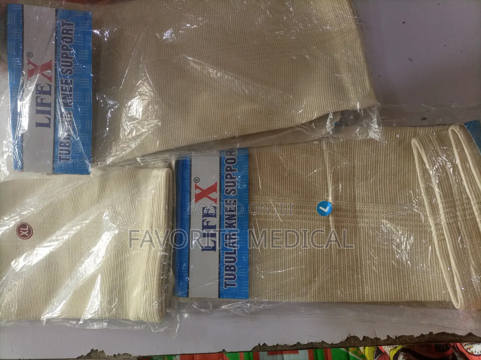 A Pair of Soft Knee Support(Sizes:L M Xl Xxl)