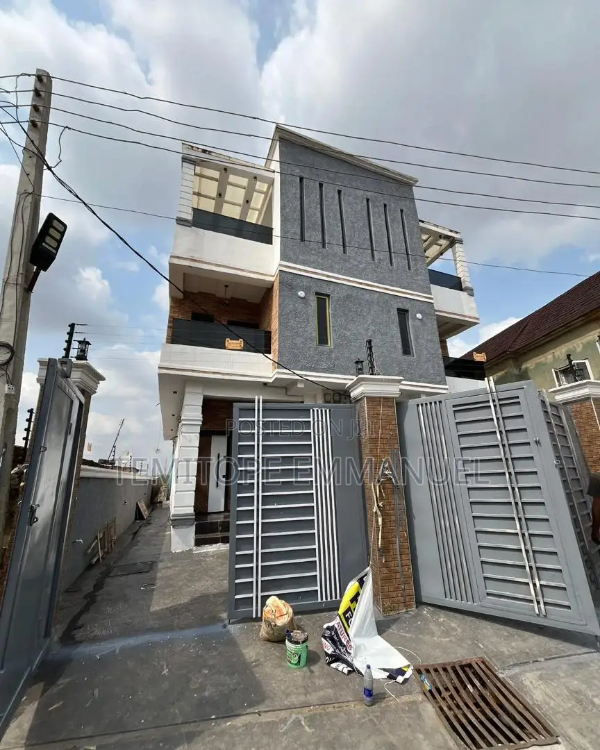 Furnished 4bdrm Duplex in Ogudu Phase 1 for sale