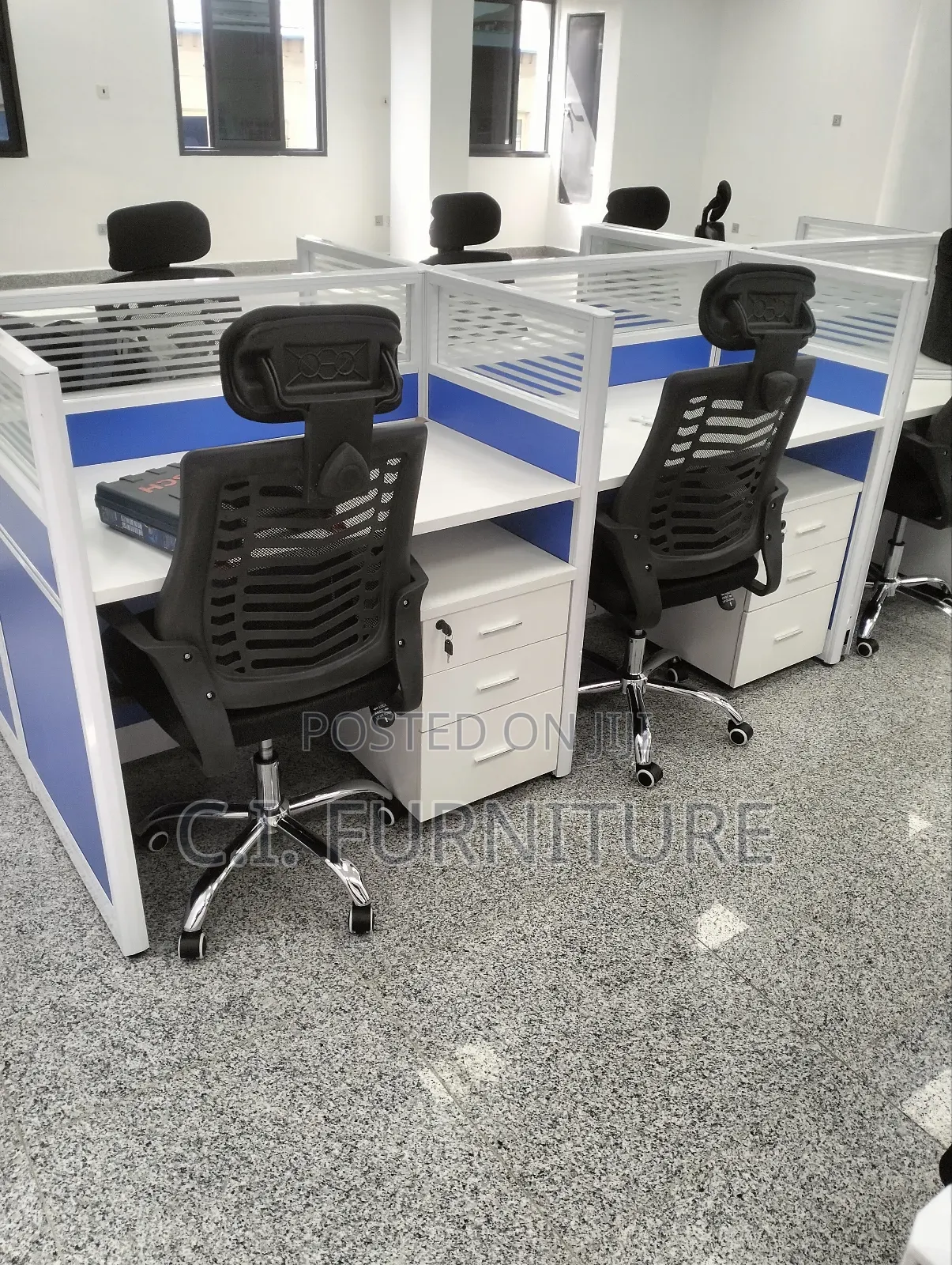 Good Four Seats Workstation
