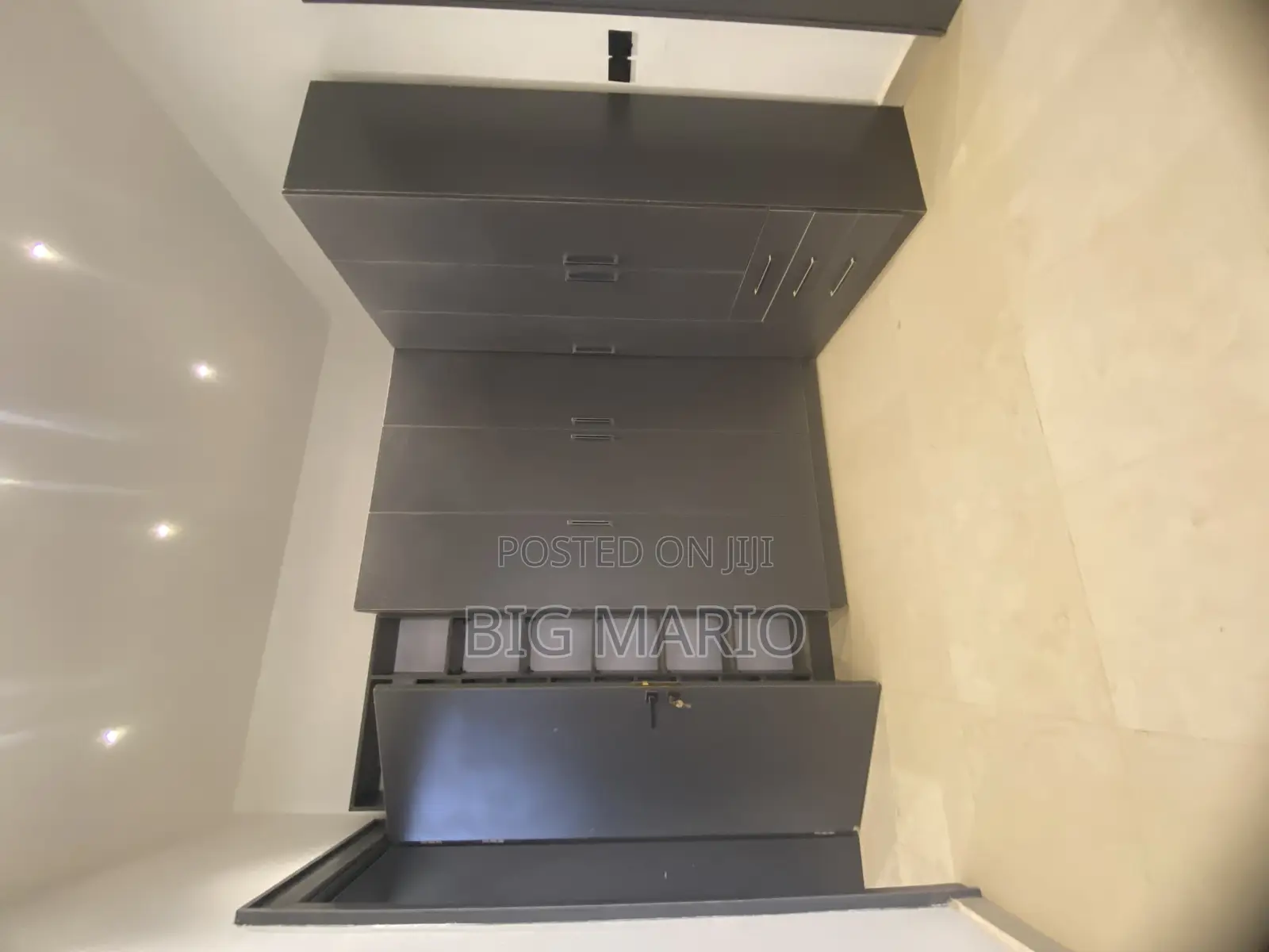 5bdrm Duplex in Guzape Main for sale