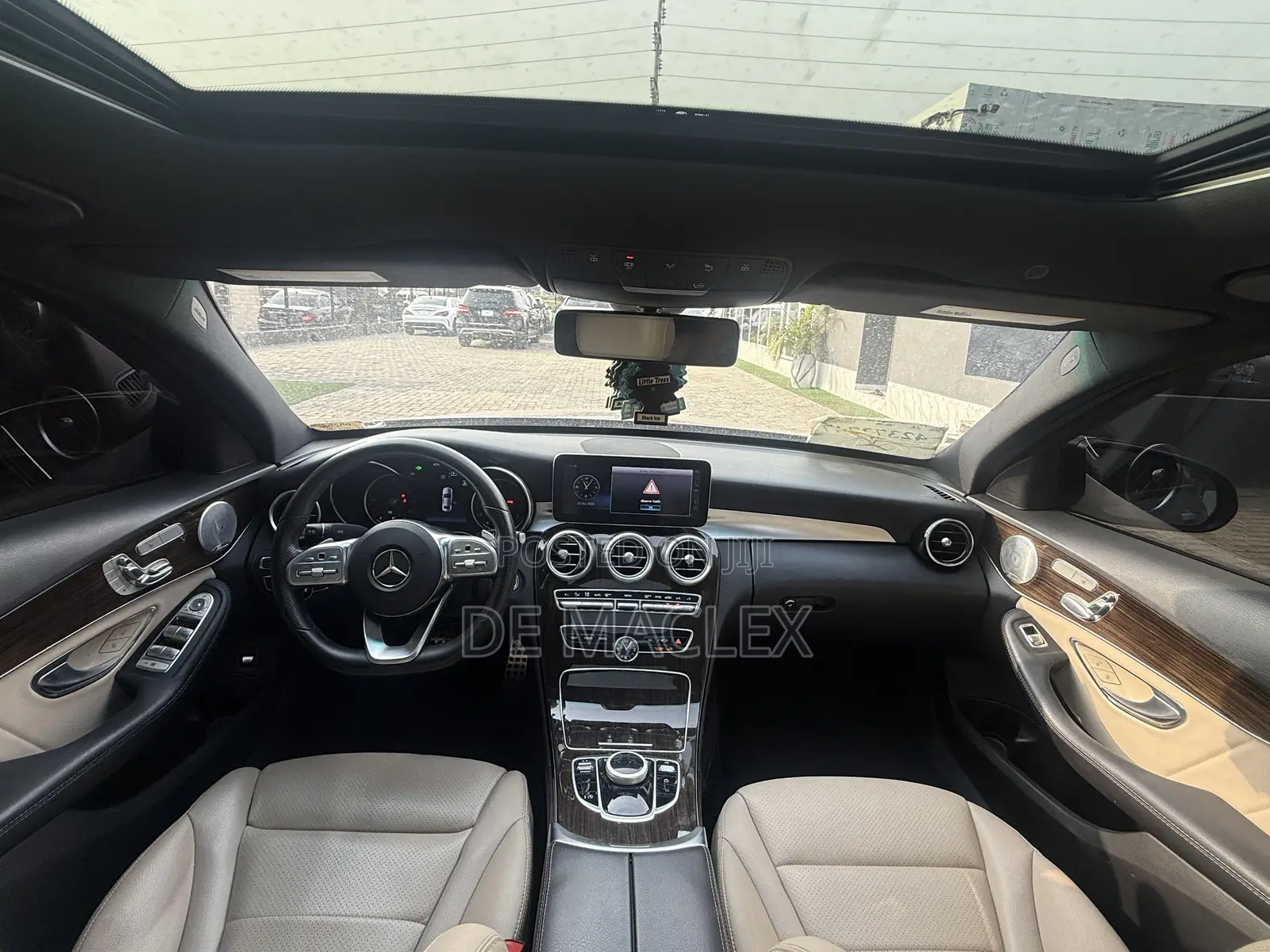 Mercedes-Benz C300 Base C300 AWD 4MATIC Sedan 2019 Gold