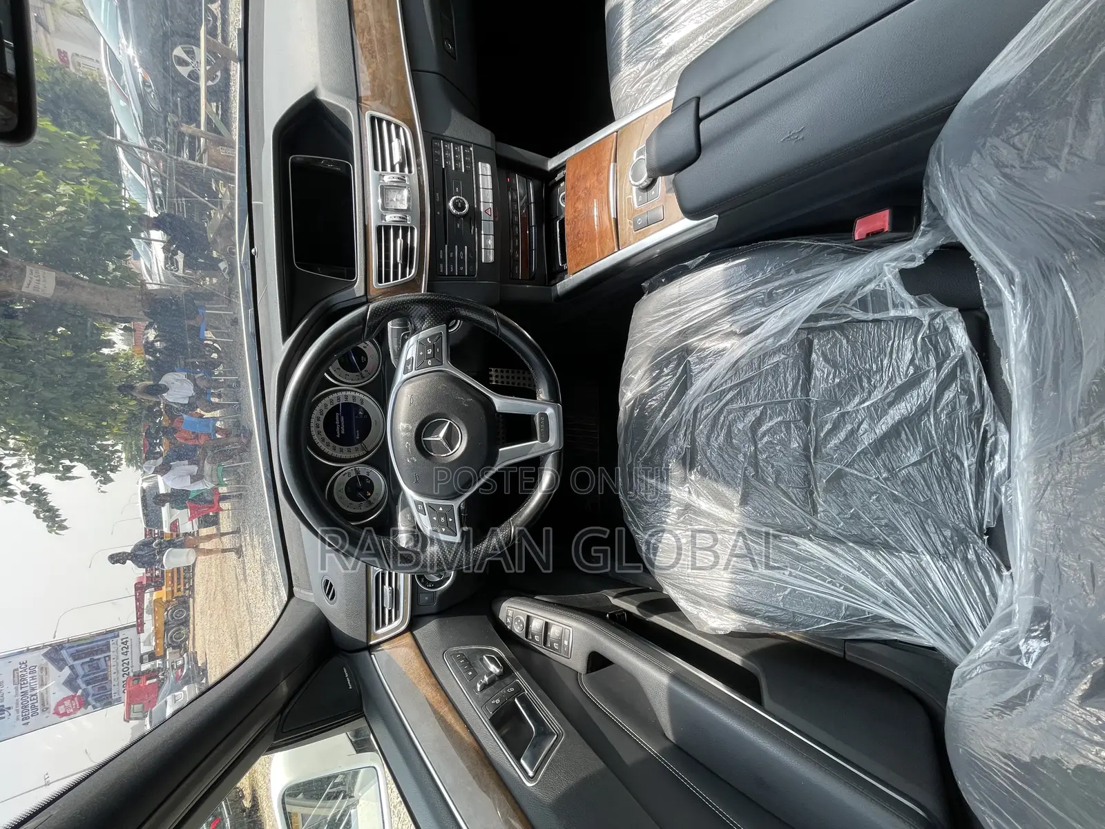 Mercedes-Benz E350 Base 4Matic Sedan AWD (3.5L 6cyl 7A) 2015 White