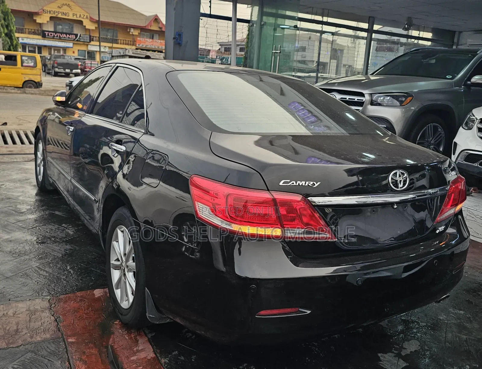 Toyota Camry 2011 Black