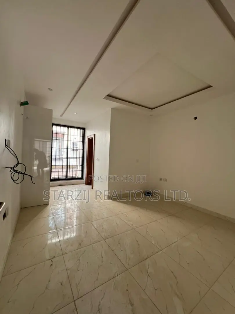 4bdrm Duplex in Apo District for sale