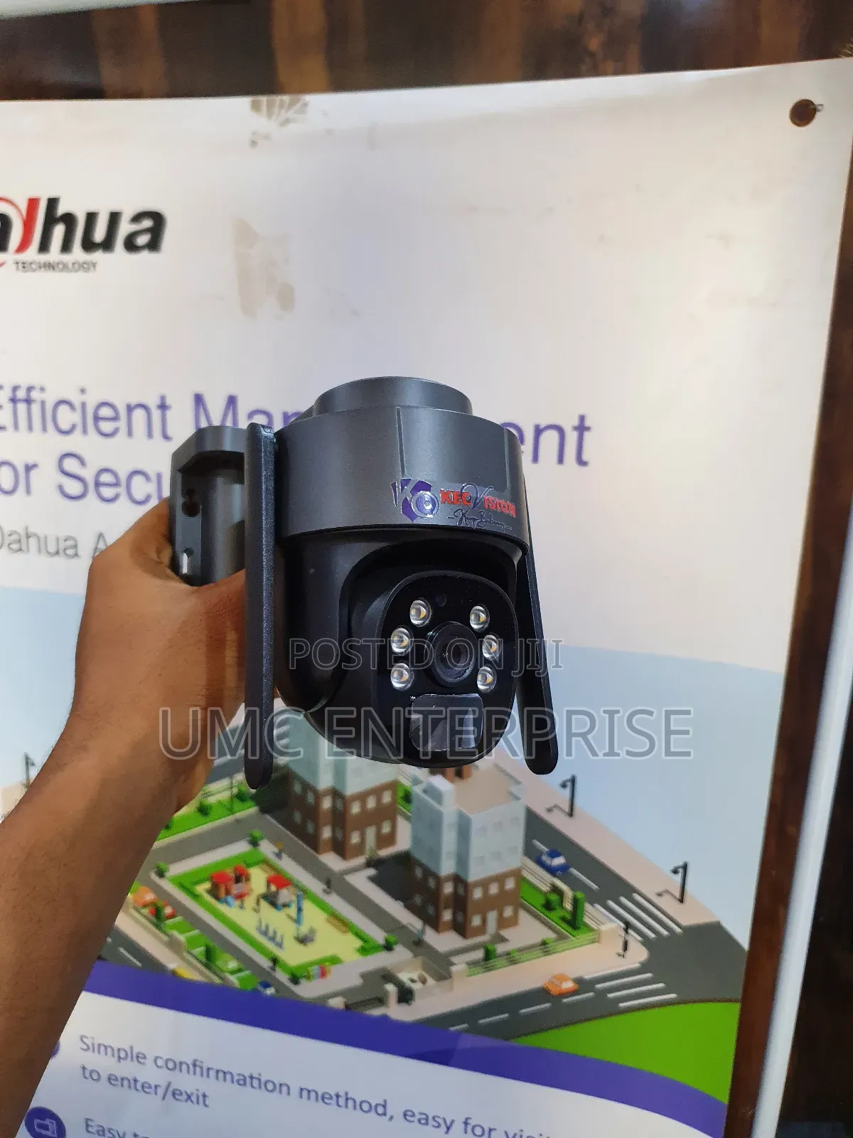 Auto-Tracking Solar Camera (Ubox)
