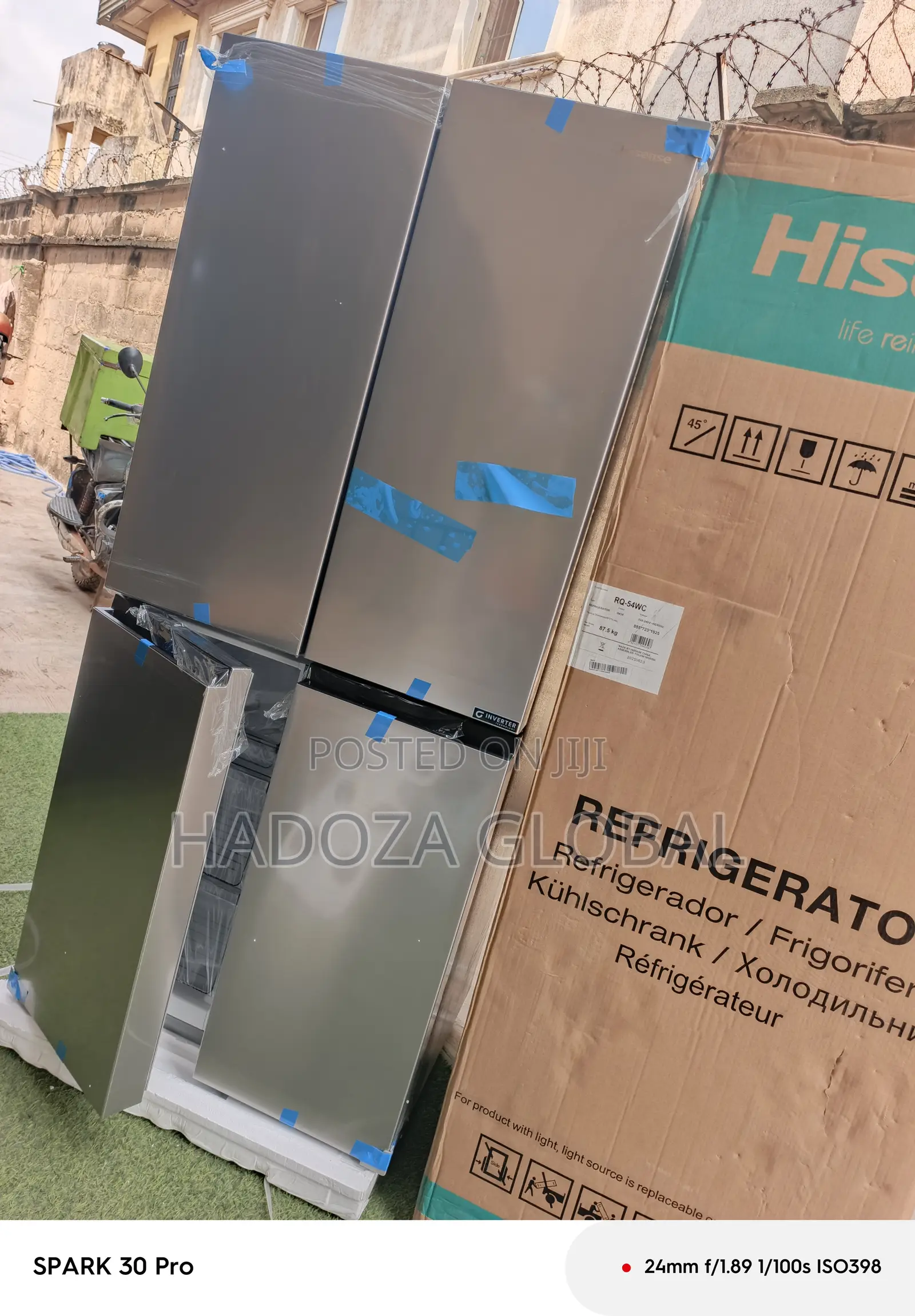 427l Modern Refrigerator With Cross Doors – Hisense