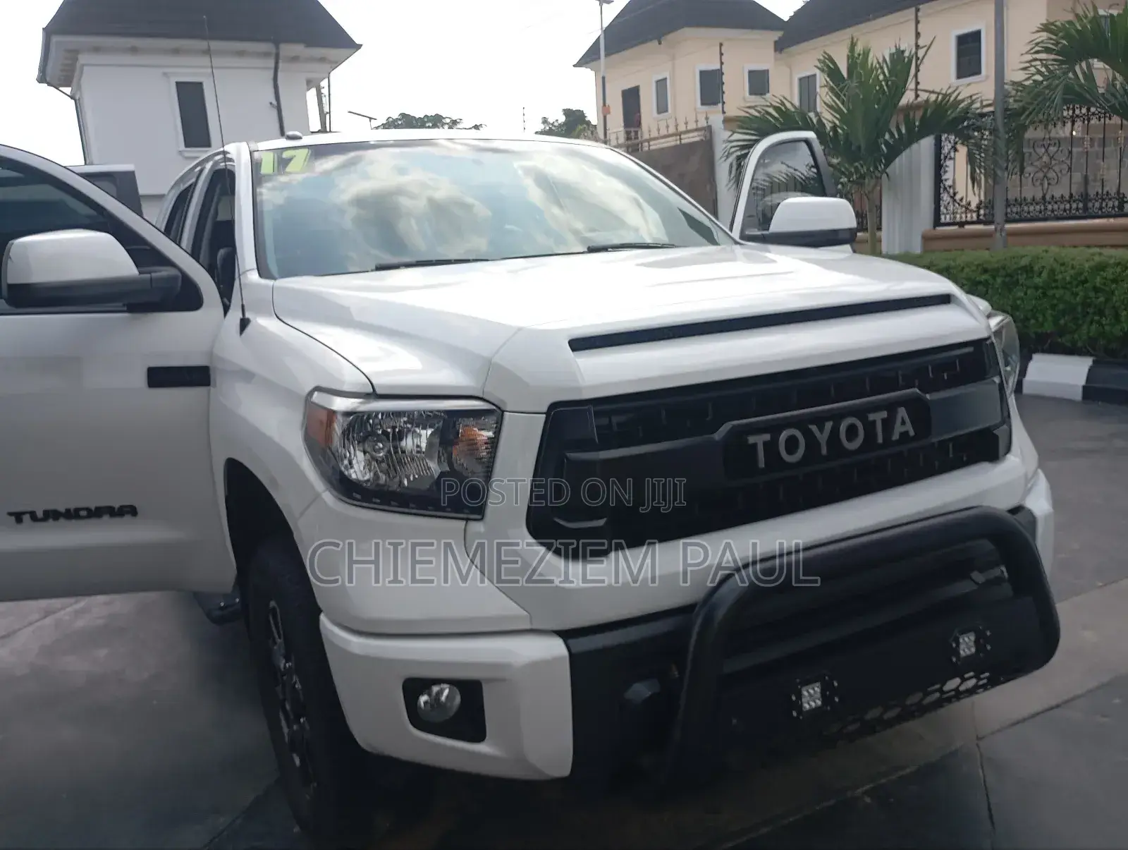 Toyota Tundra TRD Pro 5.7L V8 4x4 Double Cab 6.6 ft. box 145.7 in. WB