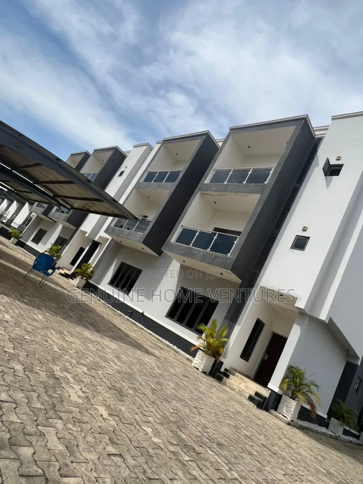 4bdrm Duplex in Jahi for sale