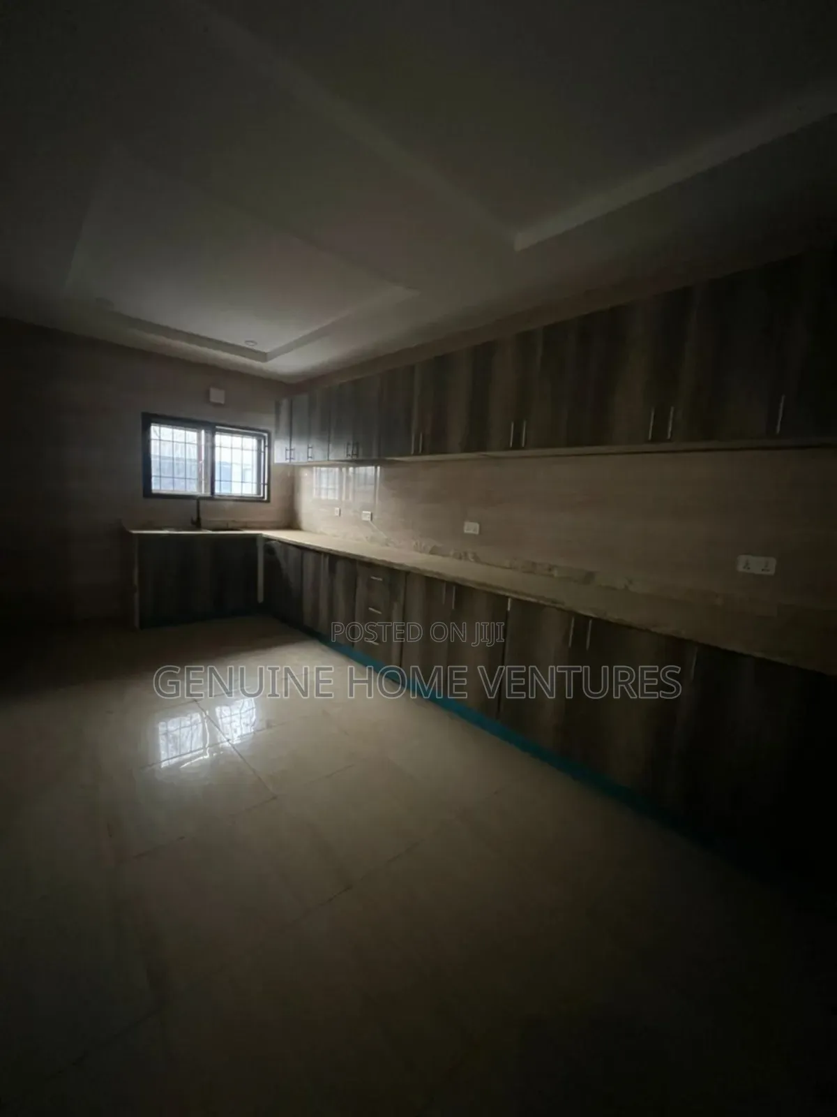4bdrm Duplex in Jahi for sale