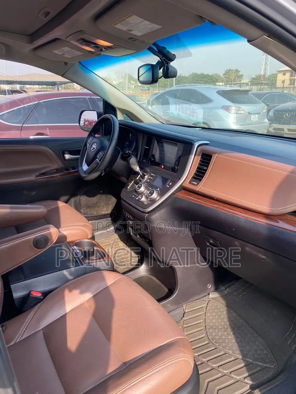 Toyota Sienna Limited 7 Passenger (3.5L 6cyl 8A) 2017 Silver