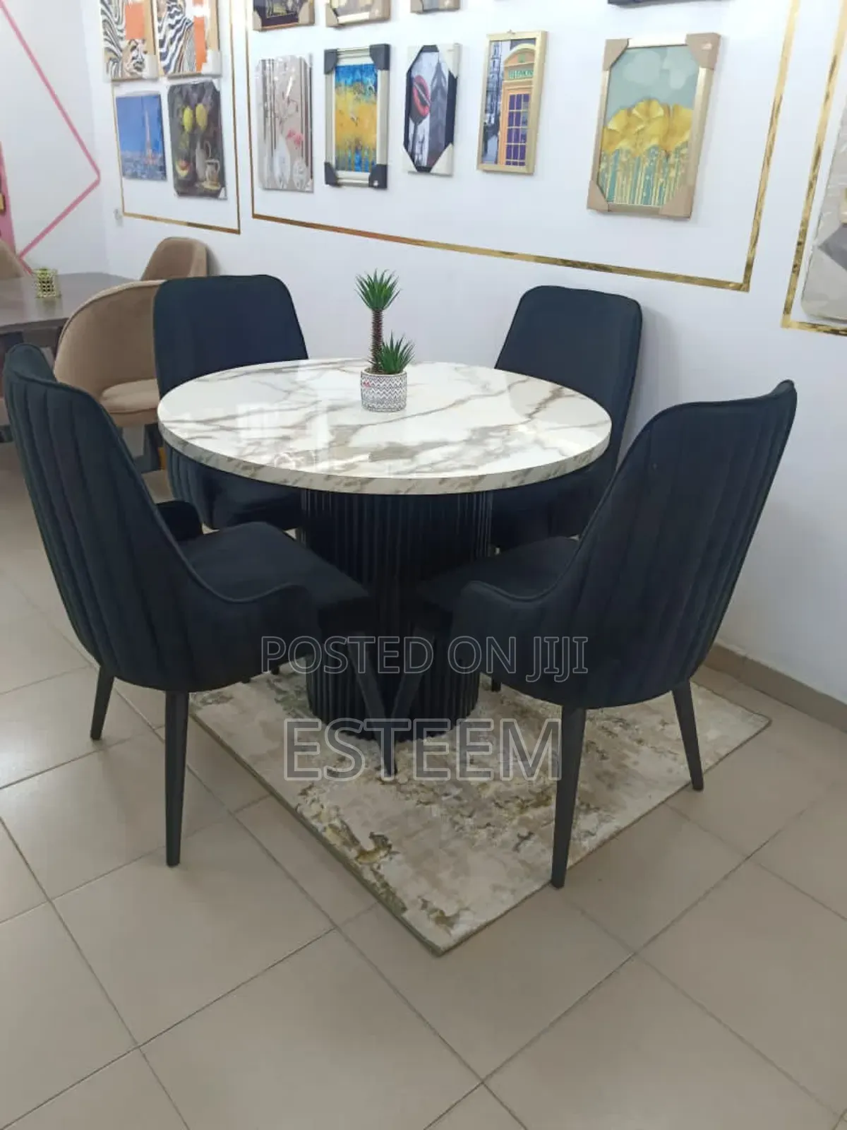 4 Seater Dinning Set
