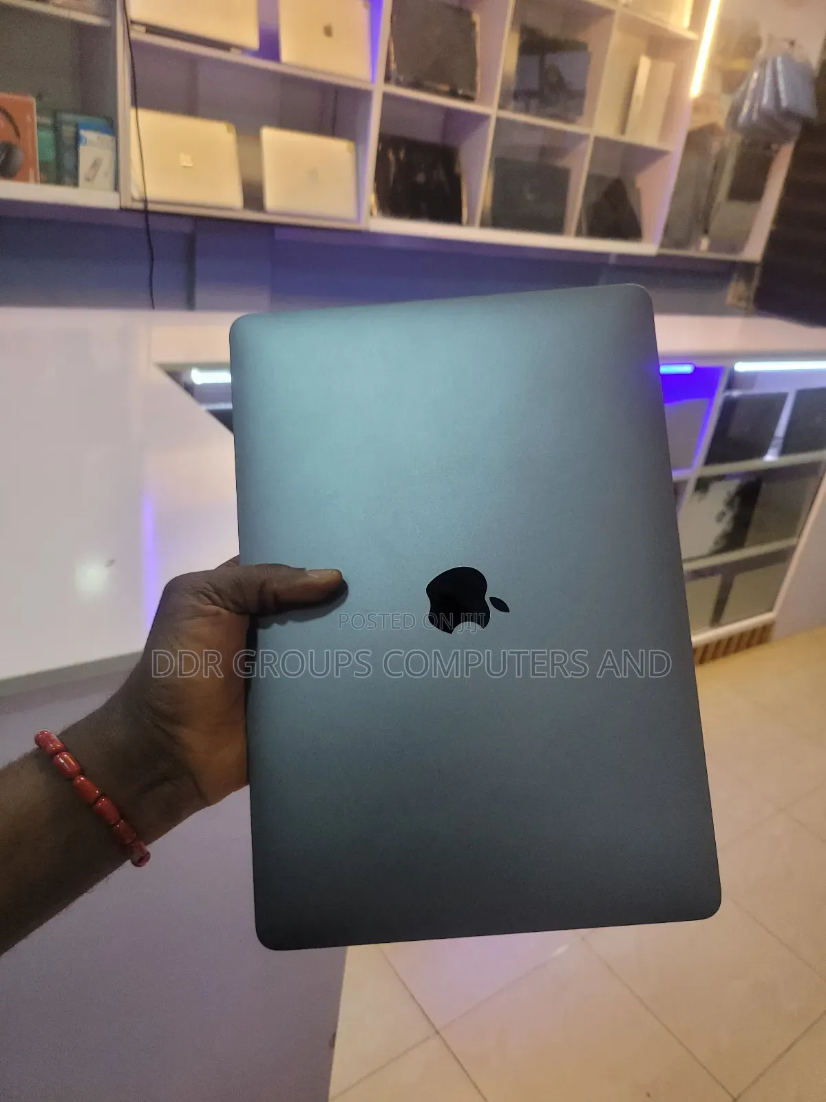 Laptop Apple MacBook Pro 2017 8GB Intel Core i5 SSD 256GB
