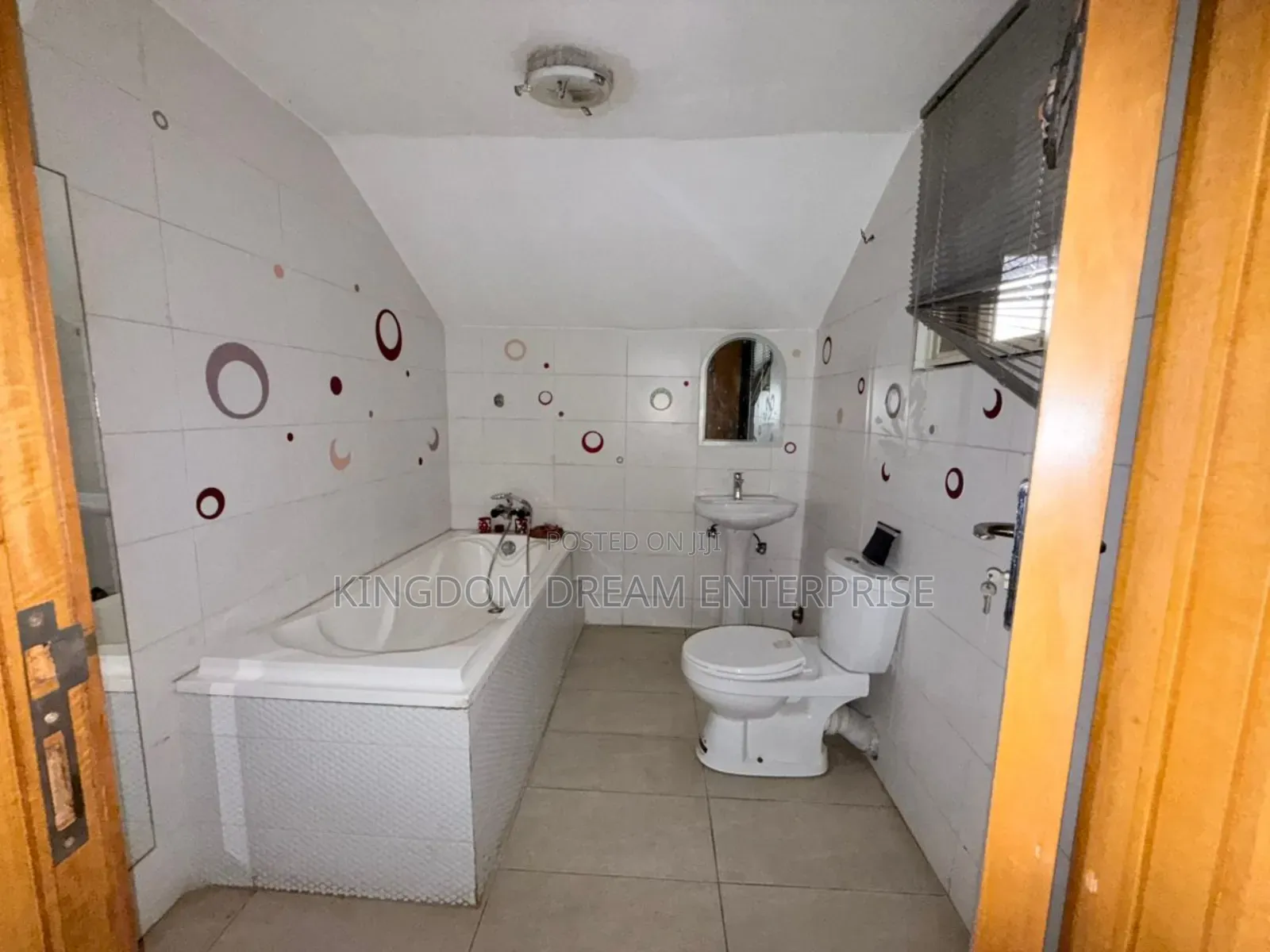 5 Bedroom Semi Detached House Lekki Phase 1 Right Lagos Commercial