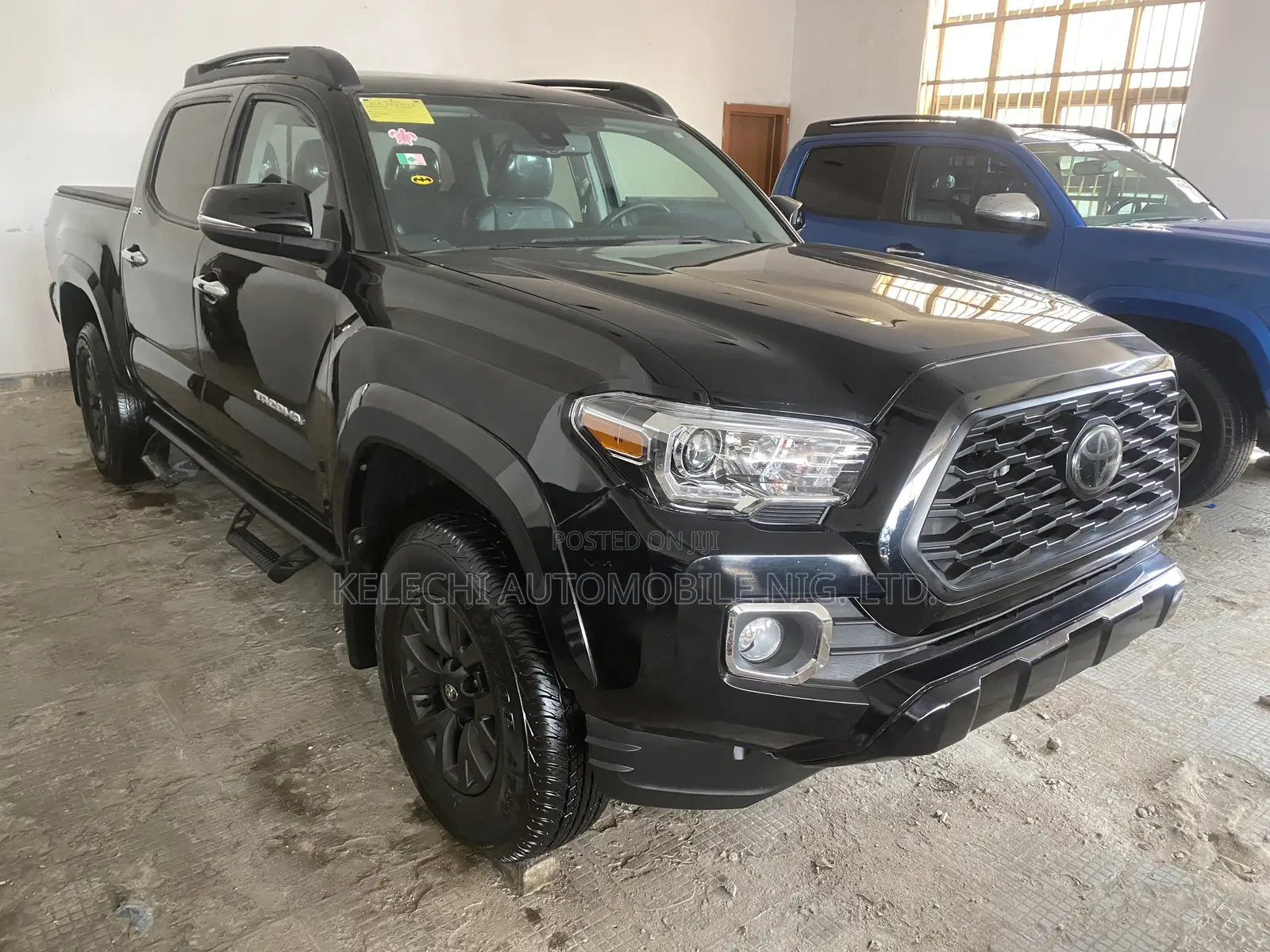 Toyota Tacoma Limited Double Cab 5' Bed V6 AT 2023 Black