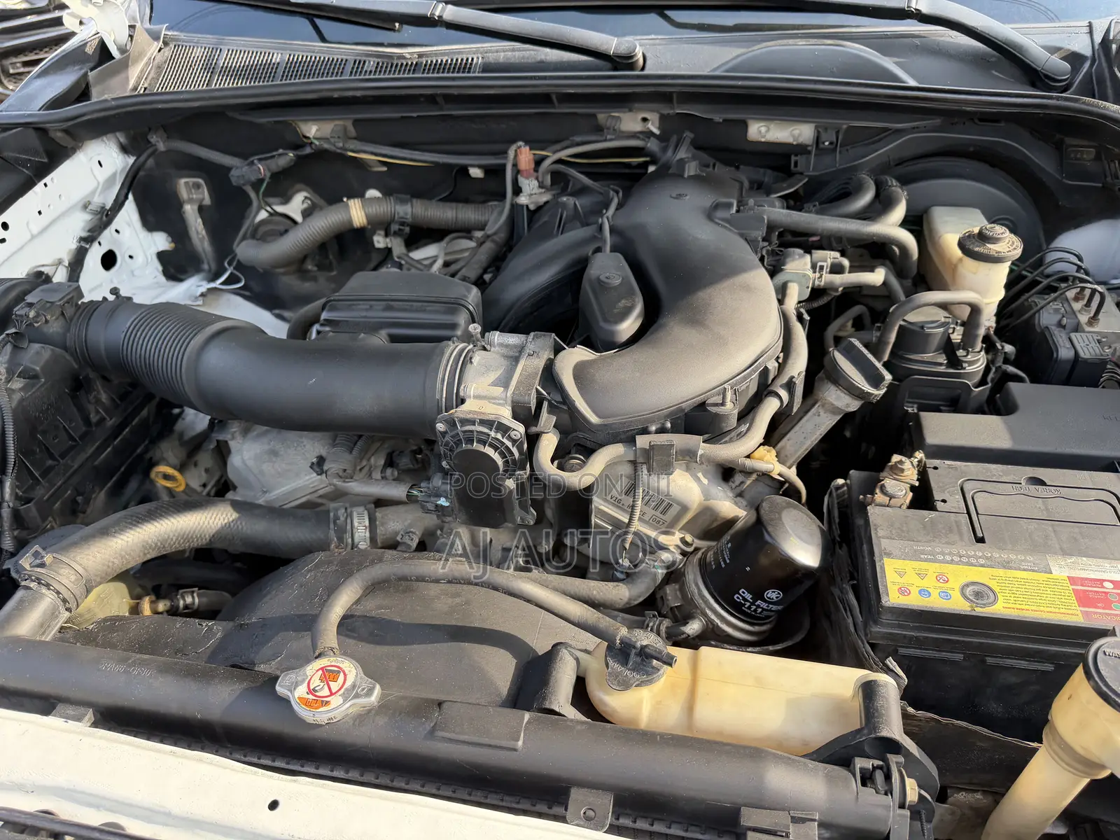 Toyota Hilux 2020 White
