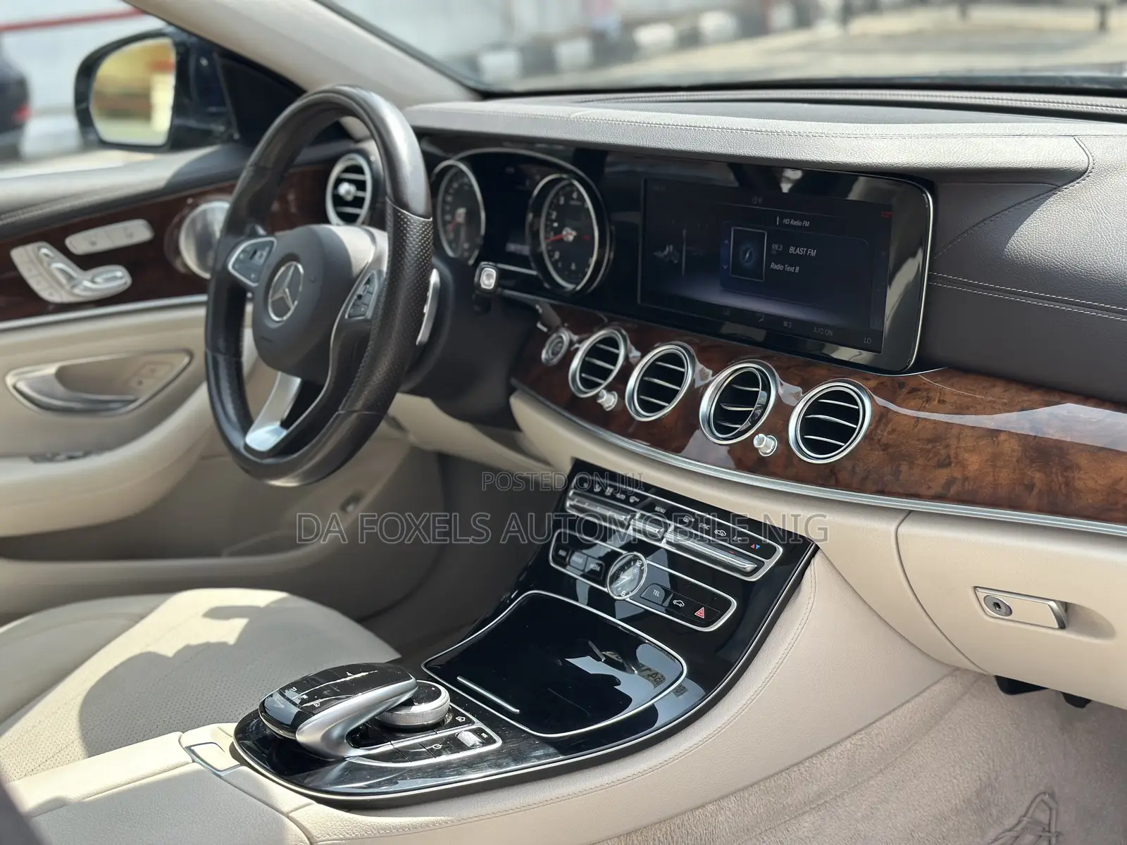 Mercedes-Benz E300 2018 Blue