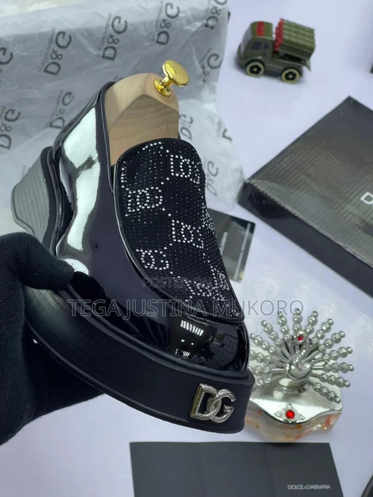 Latest Design Men's Studded Dolce and Gabbana Flat Shoes