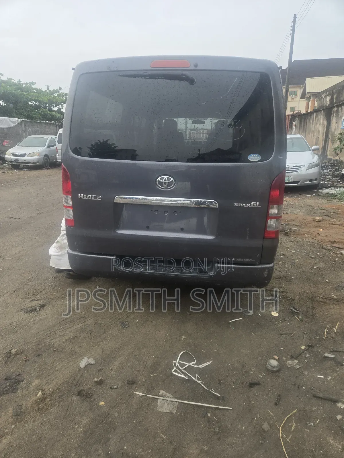 Toyota HiAce 2010