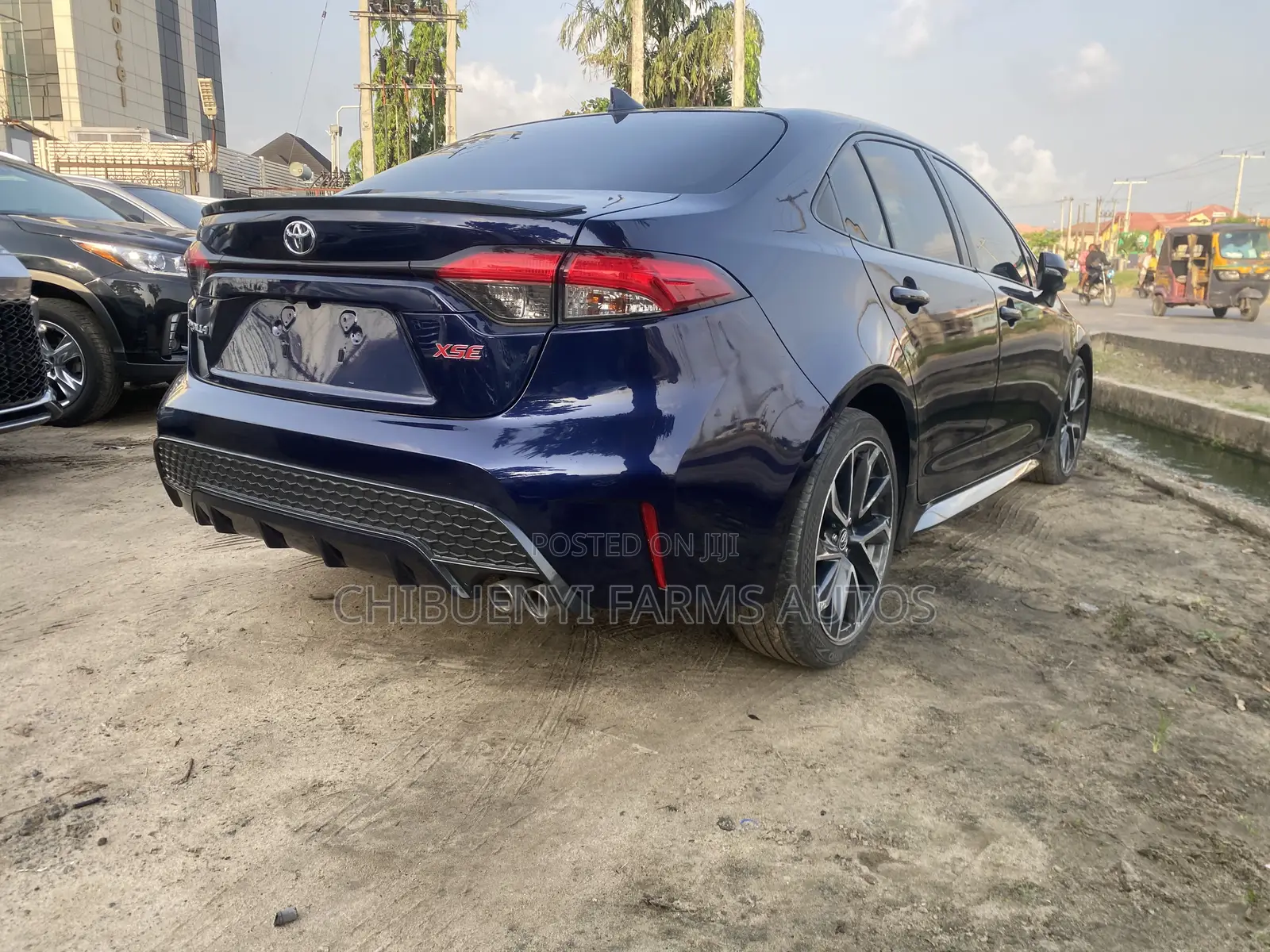 Toyota Corolla XSE 2020 Blue