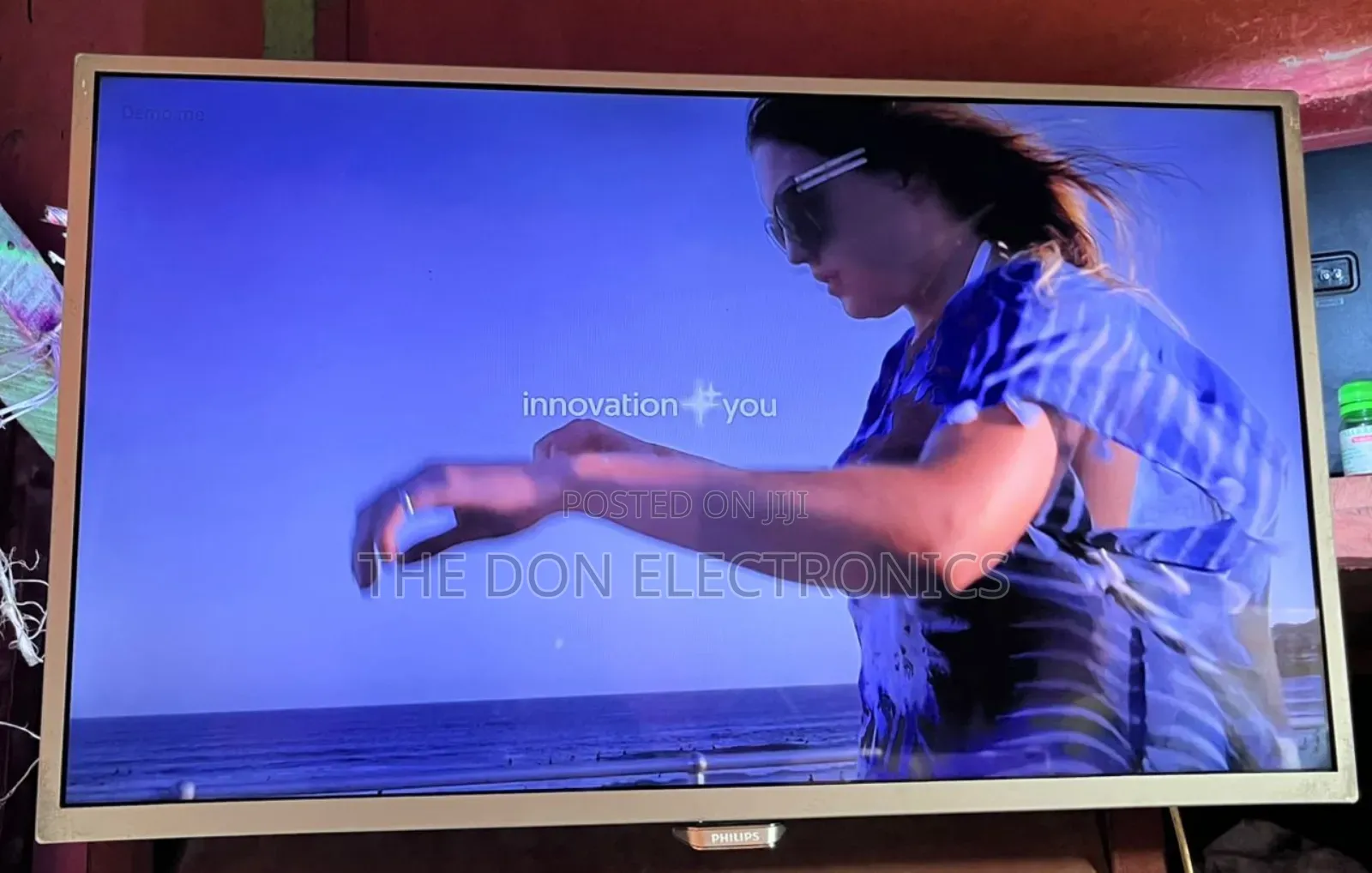 32 Inch Full Smart Philip Tv With Ambient Light and Free Netflix