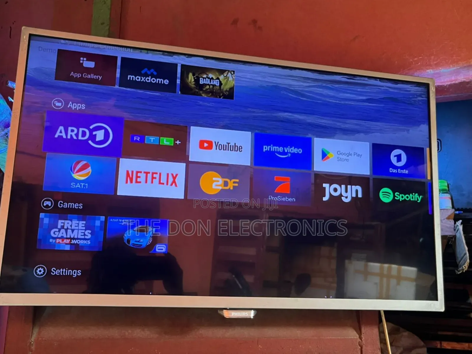 32 Inch Full Smart Philip Tv With Ambient Light and Free Netflix