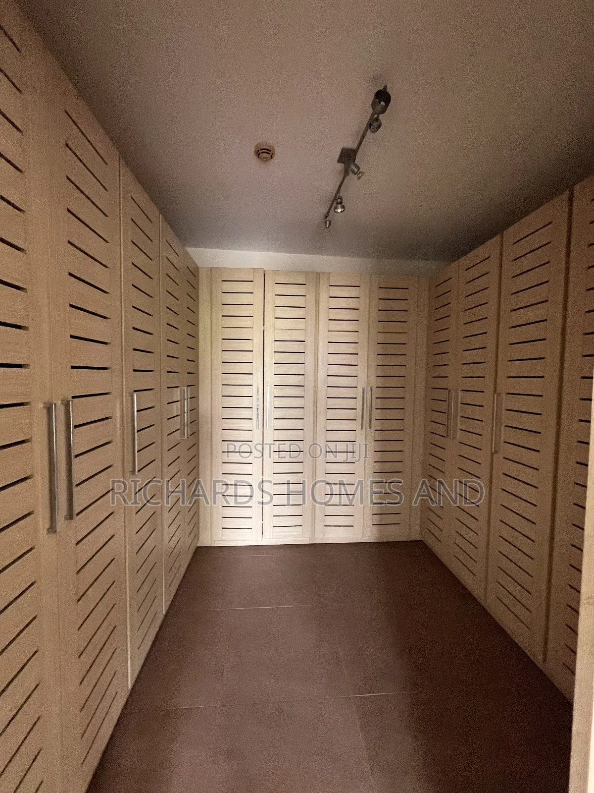 3bdrm Apartment in Ikoyi for rent