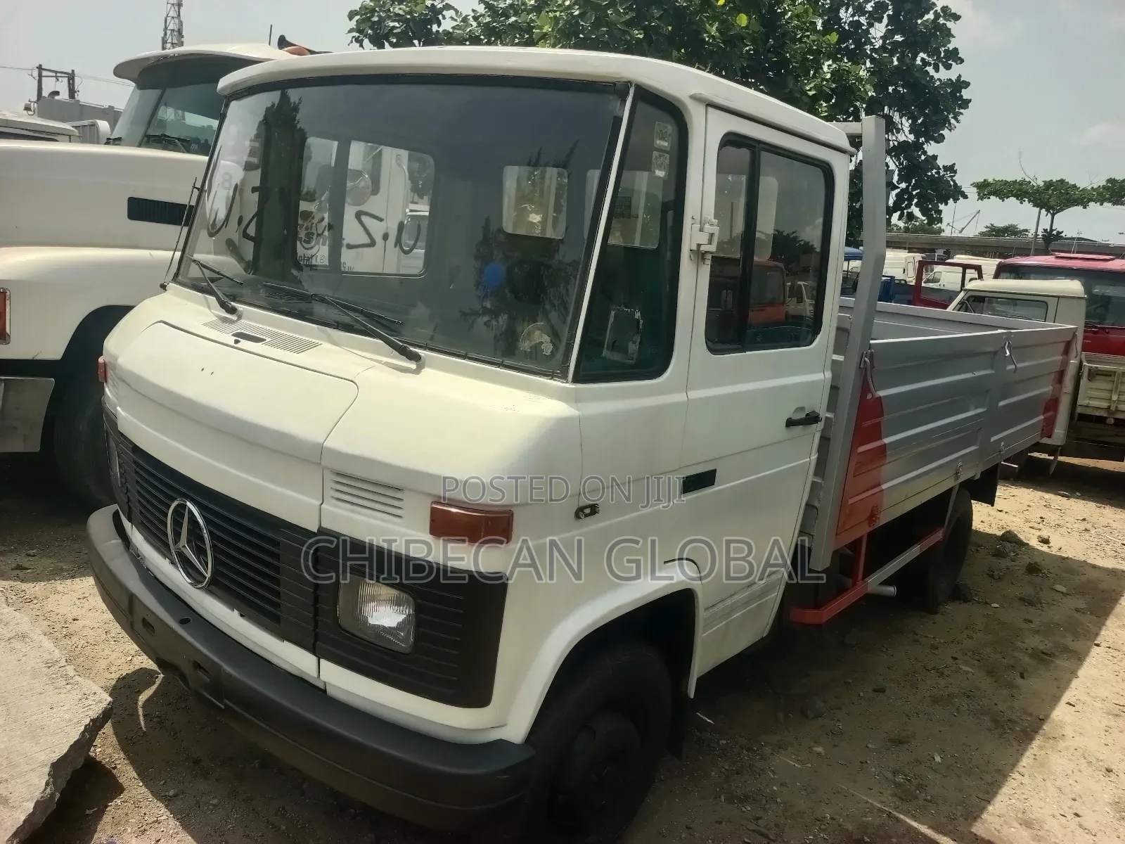 608d Pickup Truck (Foreign Used)